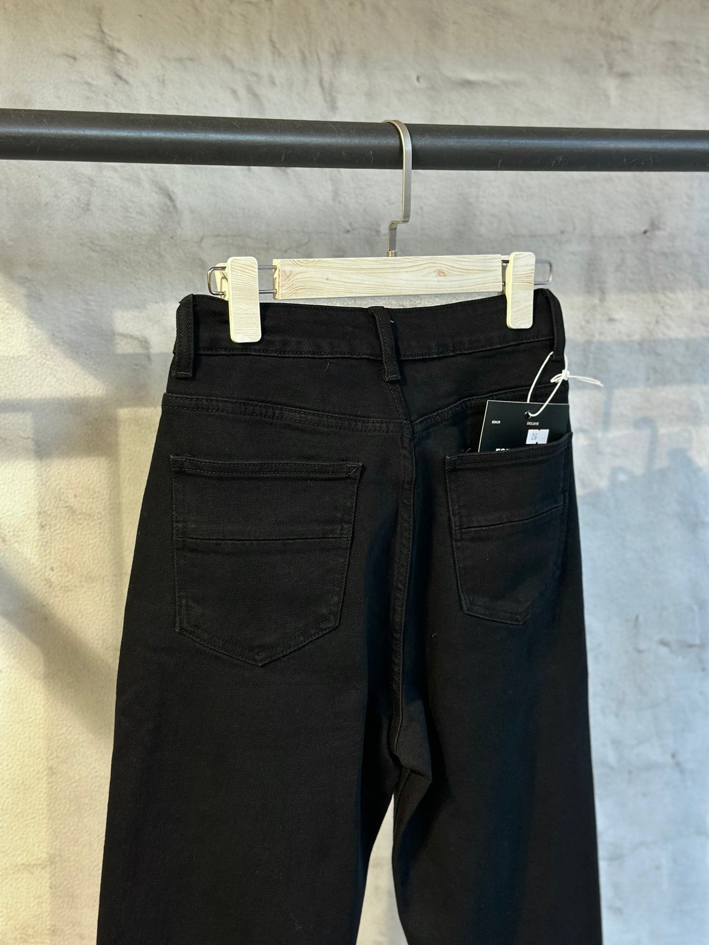 Дамски дънки с висока талия