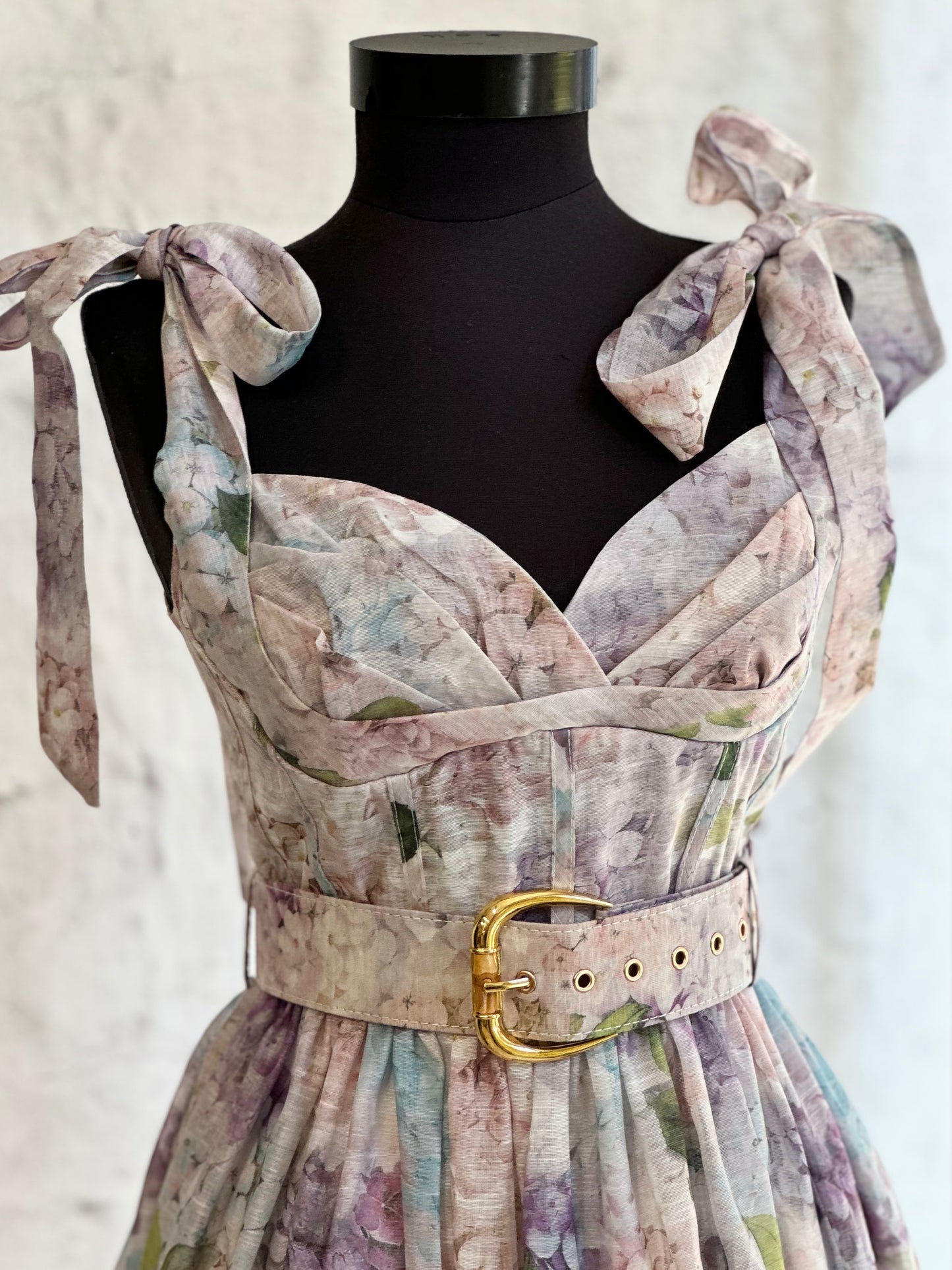 Дамска рокля