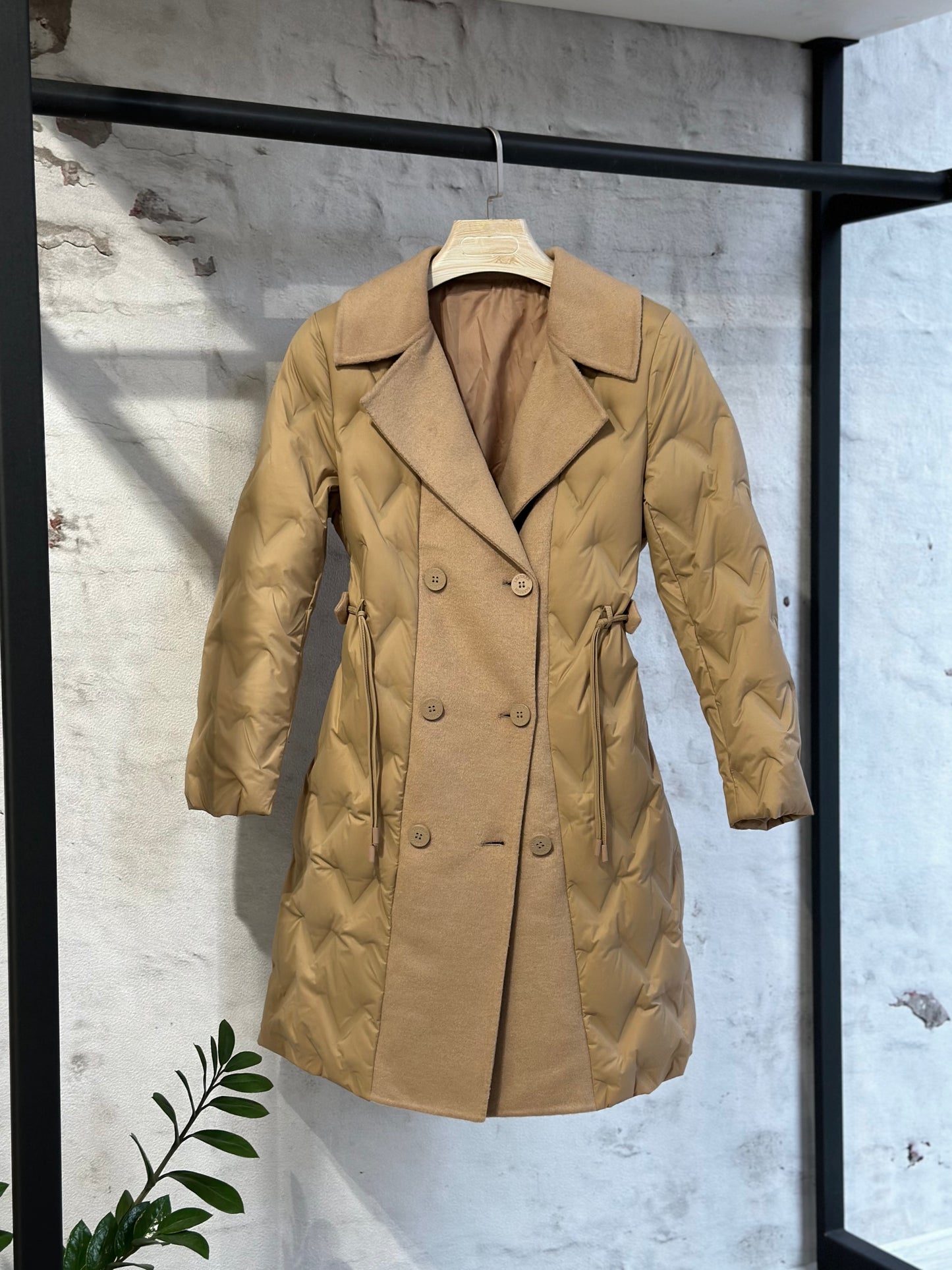 Палто с шушляк и ластик в талията