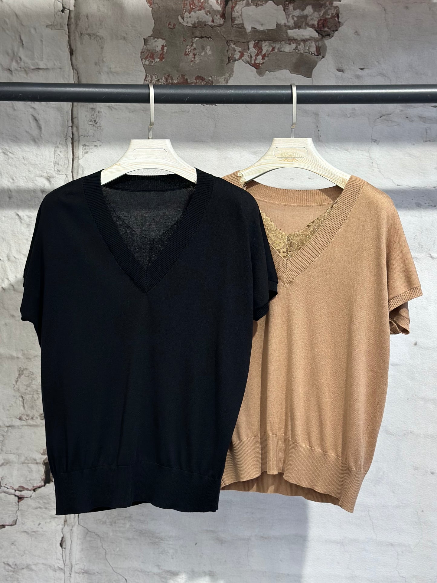 Дамска блуза тънко плетиво- кафява