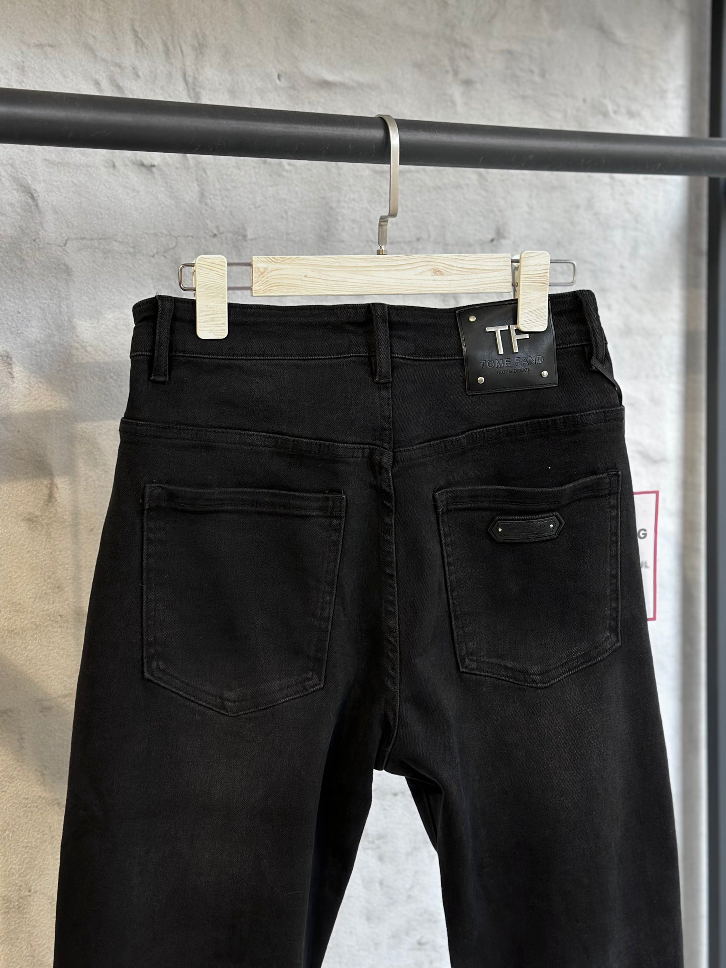 Мъжки дънки-черни