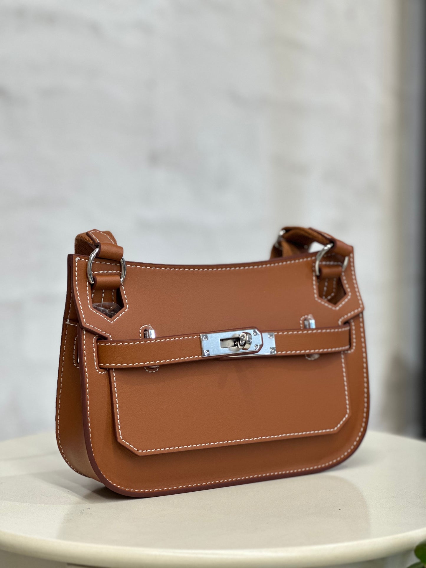 Дамска чанта от естествена кожа - каки