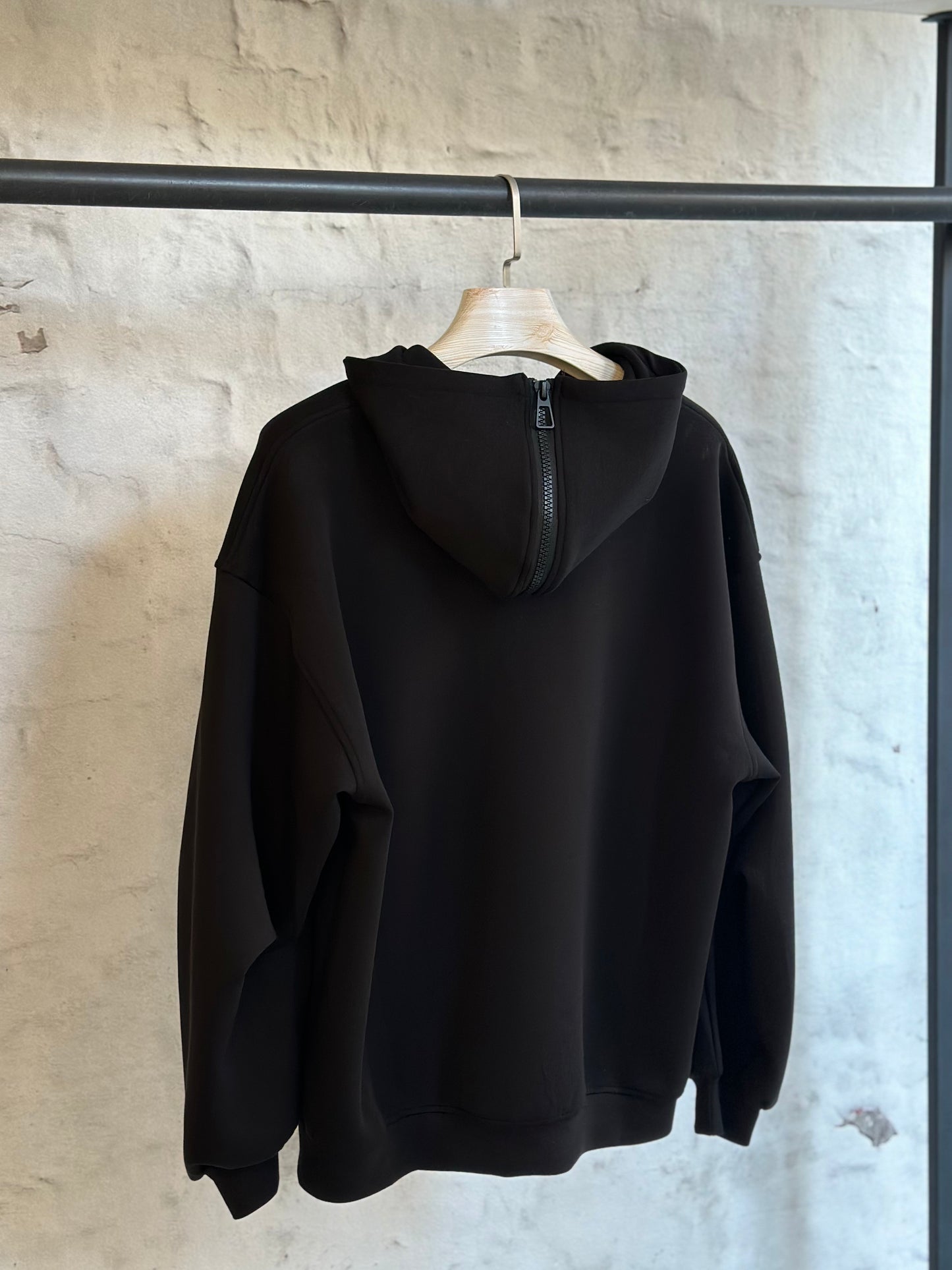 Дамско горнище с качулка