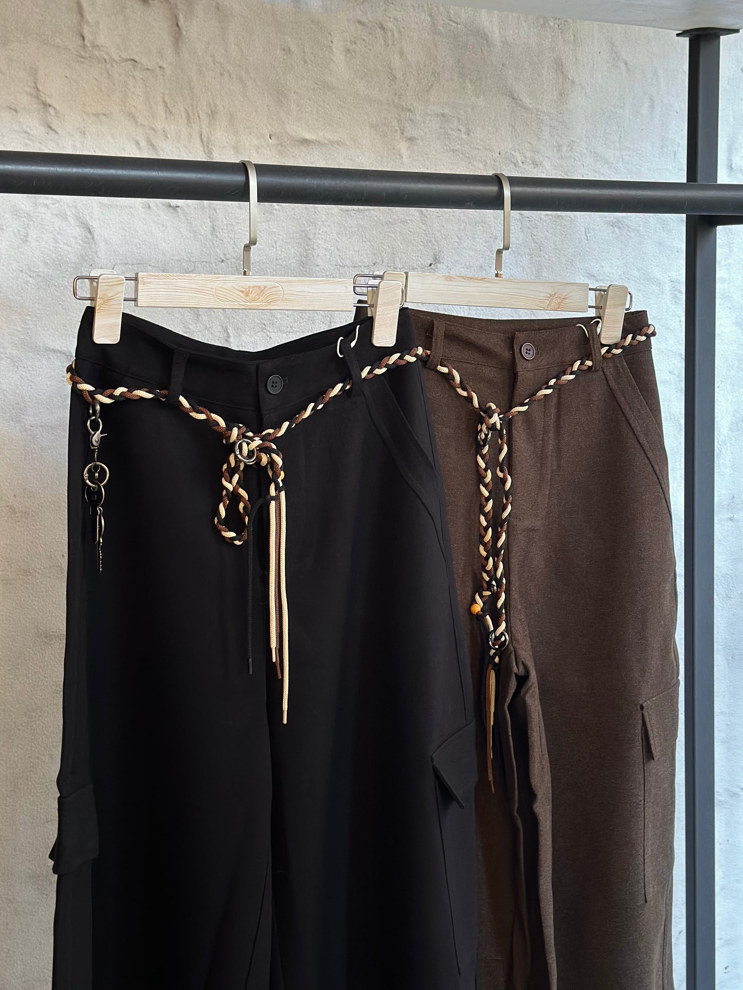 Дамски панталон със странични джобове- кафяв