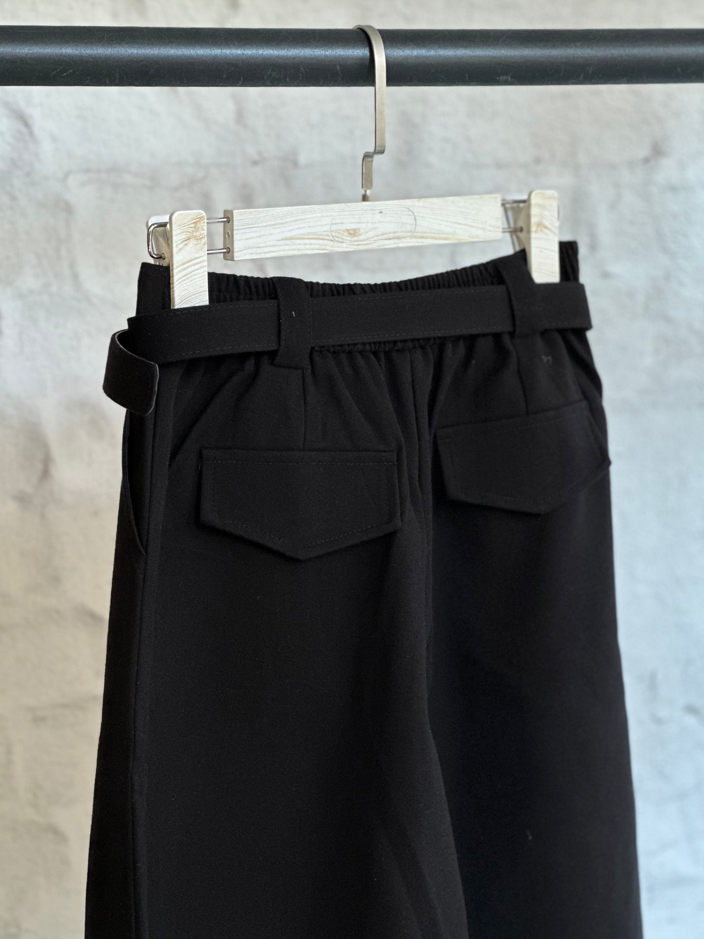 Дамски панталон Capri- черен