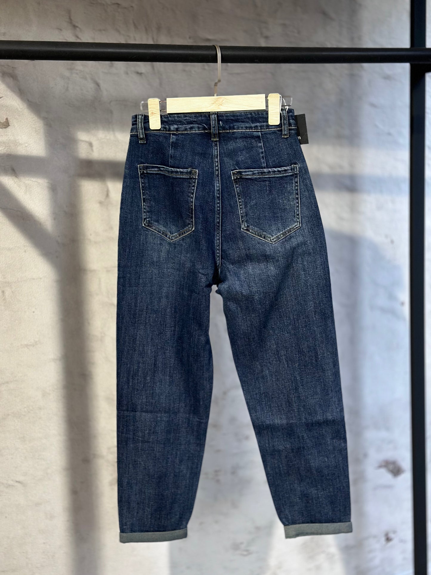 Дамски дънки с висока талия