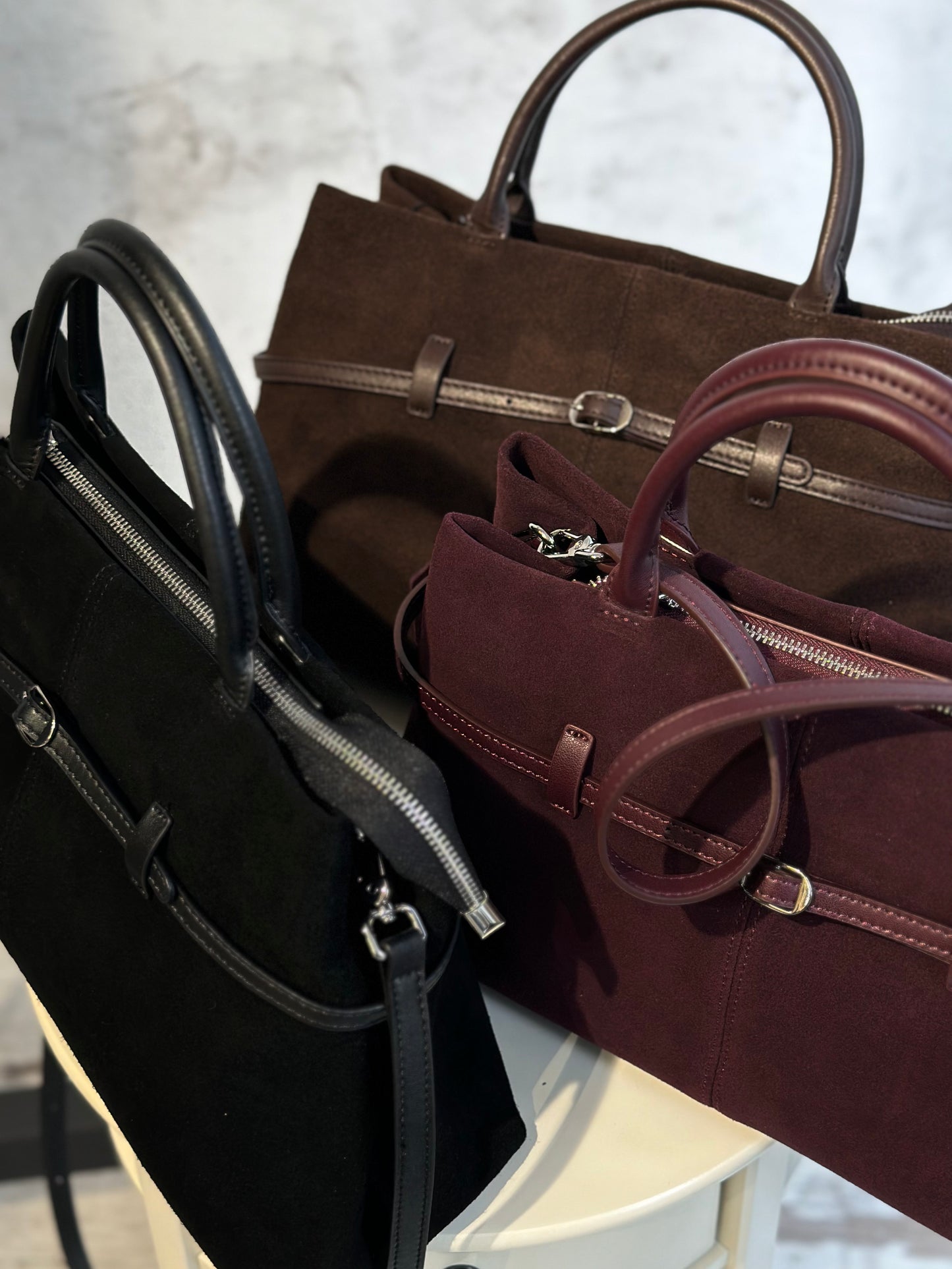 Дамска чанта от естествени материали с тока-черна