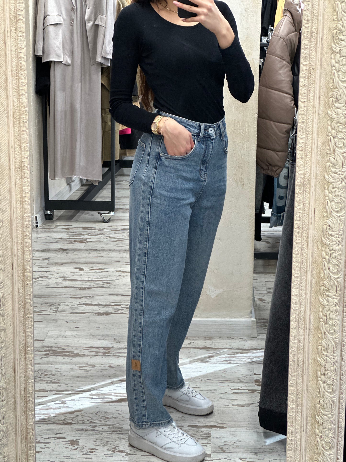 Дамски дънки с висока талия