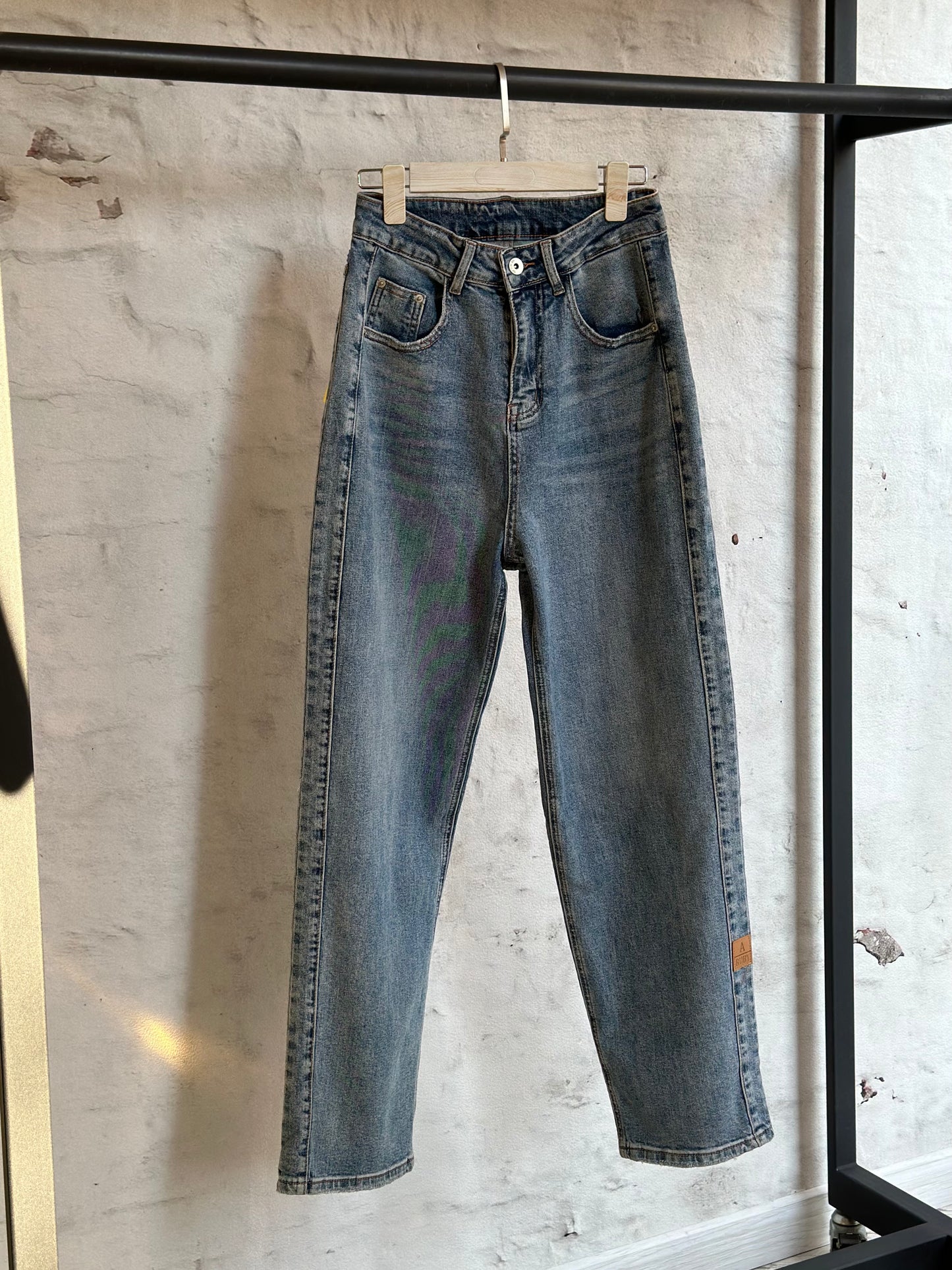 Дамски дънки с висока талия