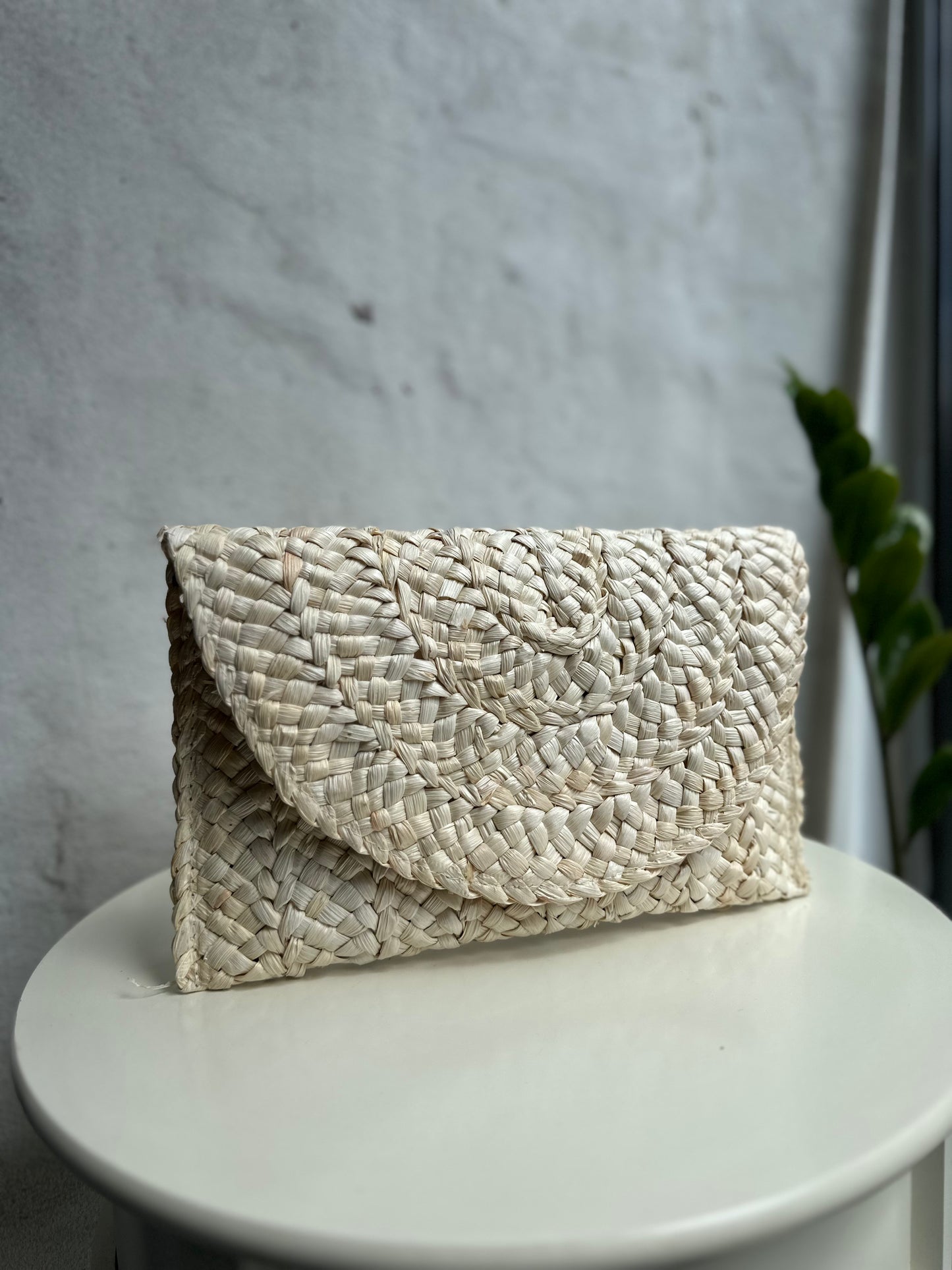 Плетен дамски клъч