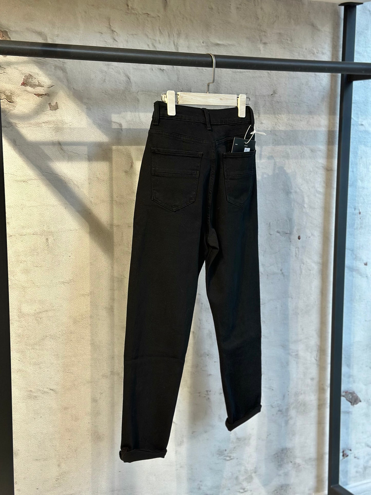 Дамски дънки с висока талия