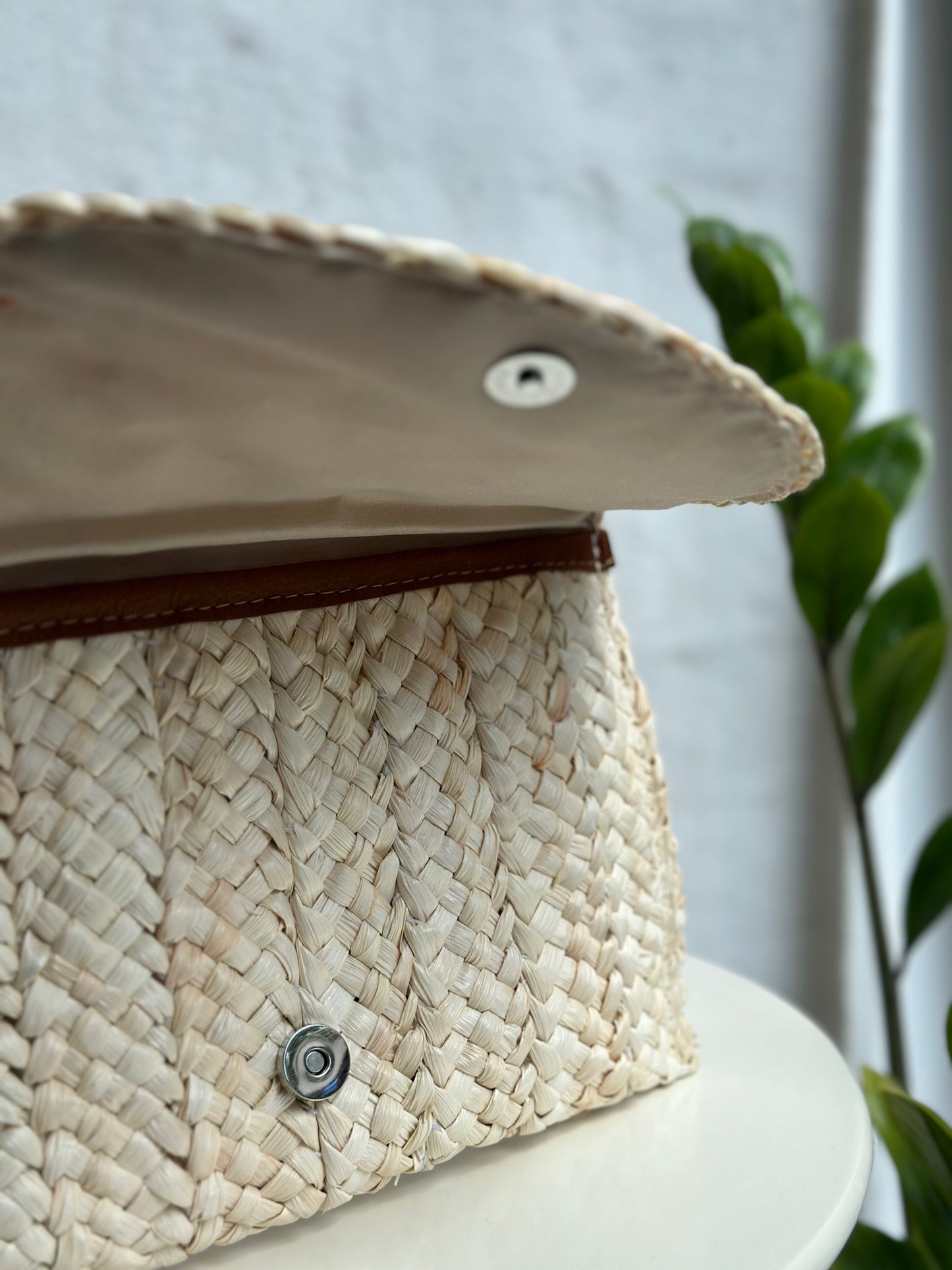 Плетен дамски клъч