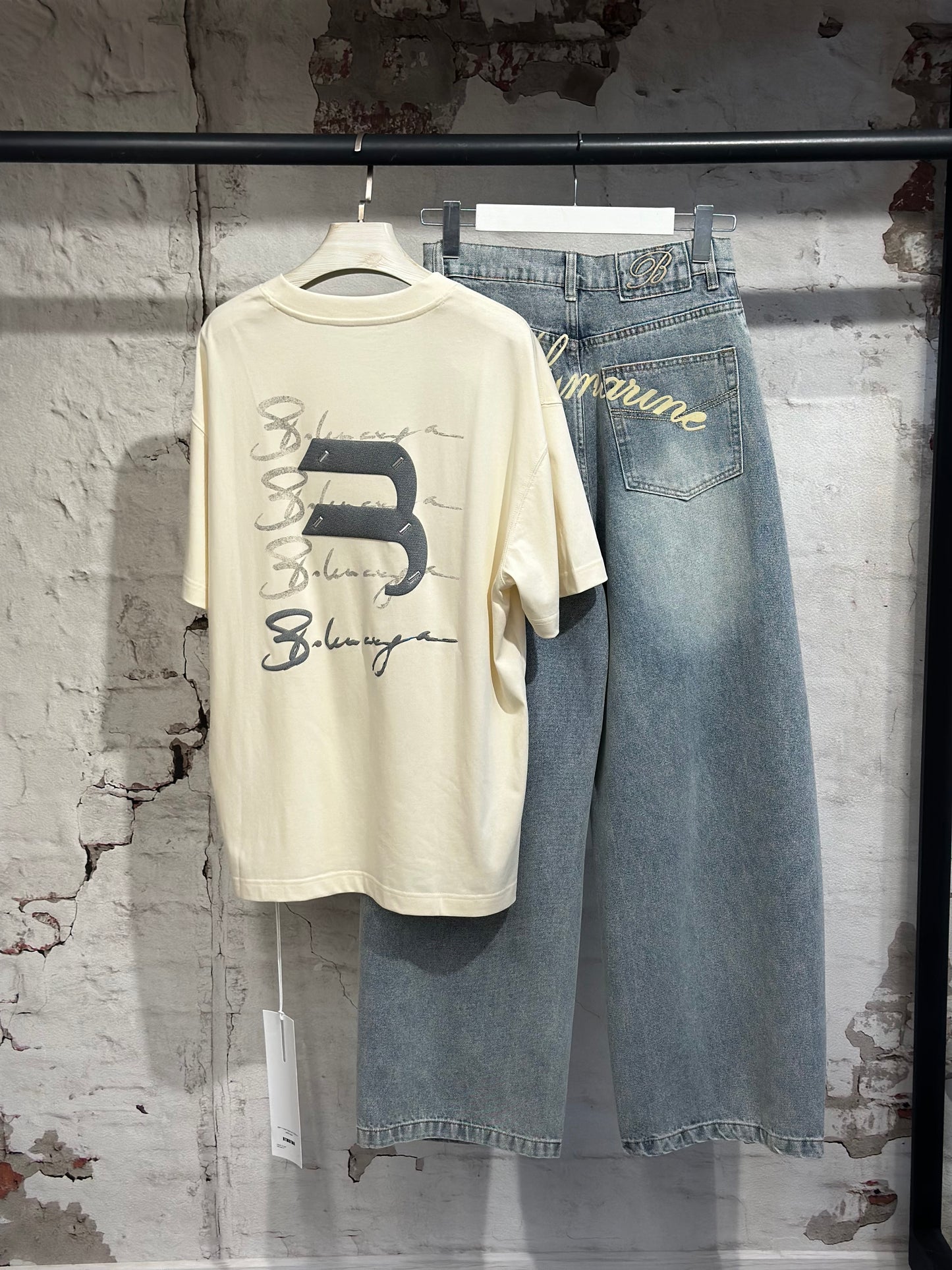 Дамски дънки с висока талия