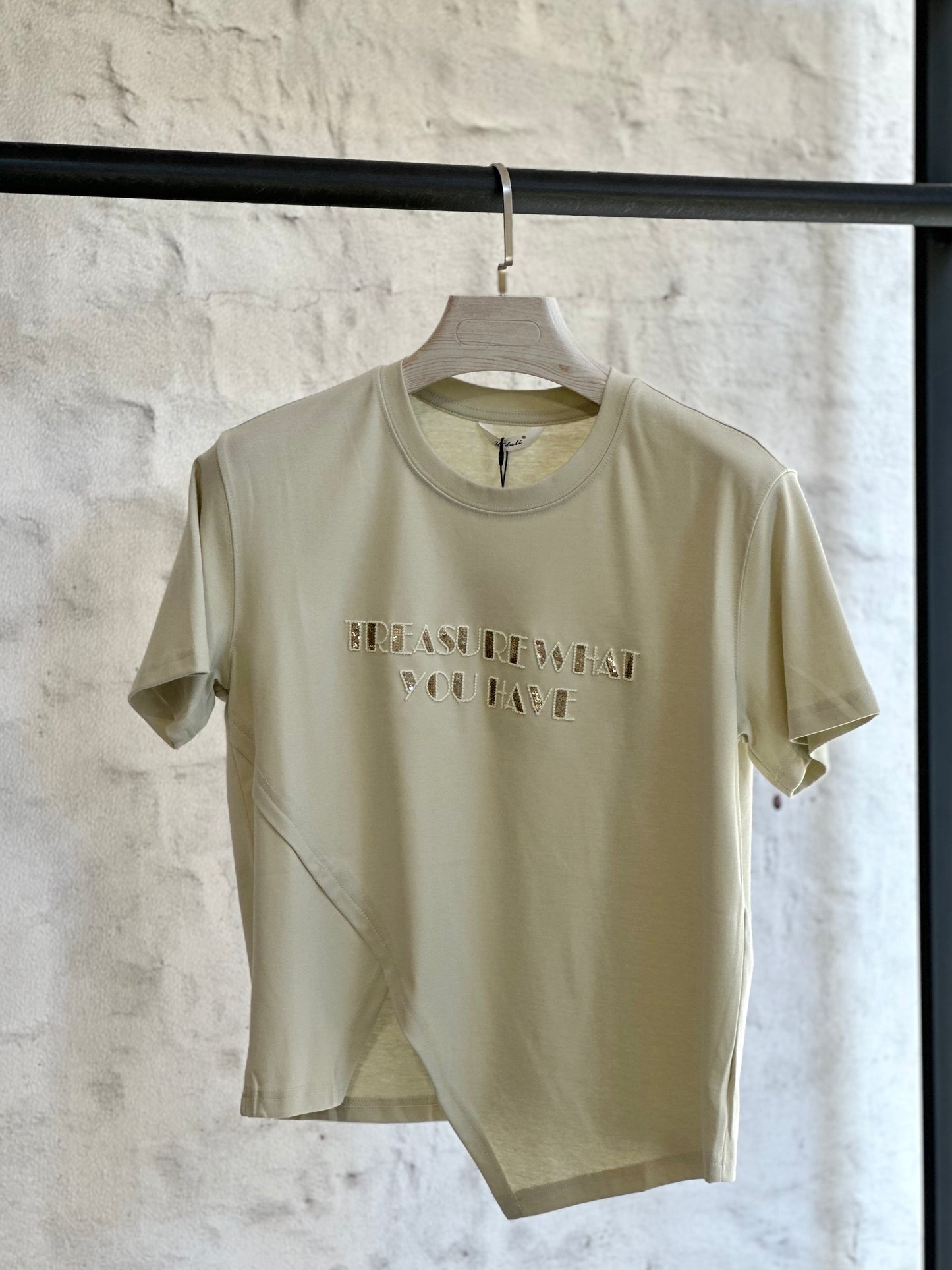 Дамска тениска Treasure- зелена