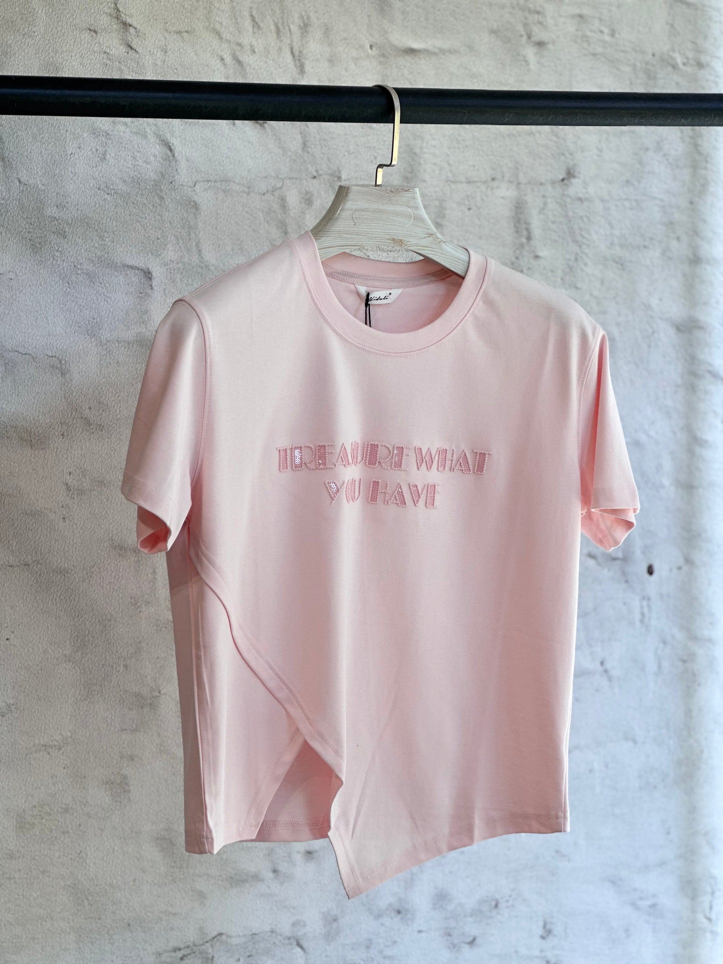 Дамска тениска Treasure- розова