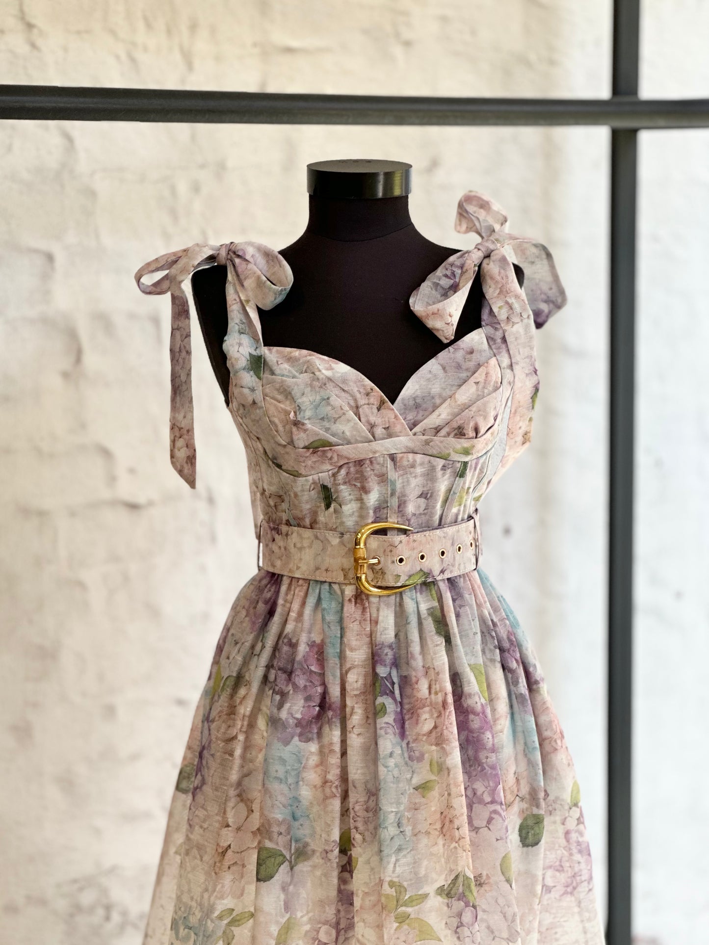 Дамска рокля