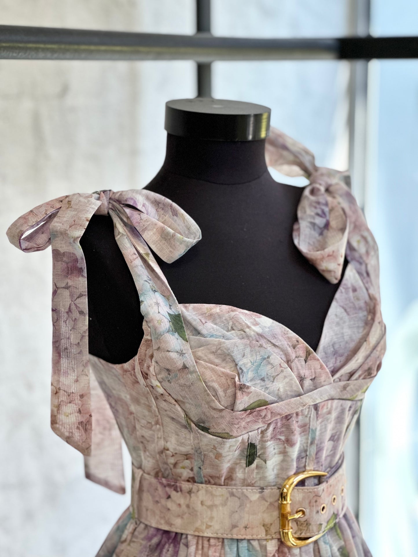 Дамска рокля