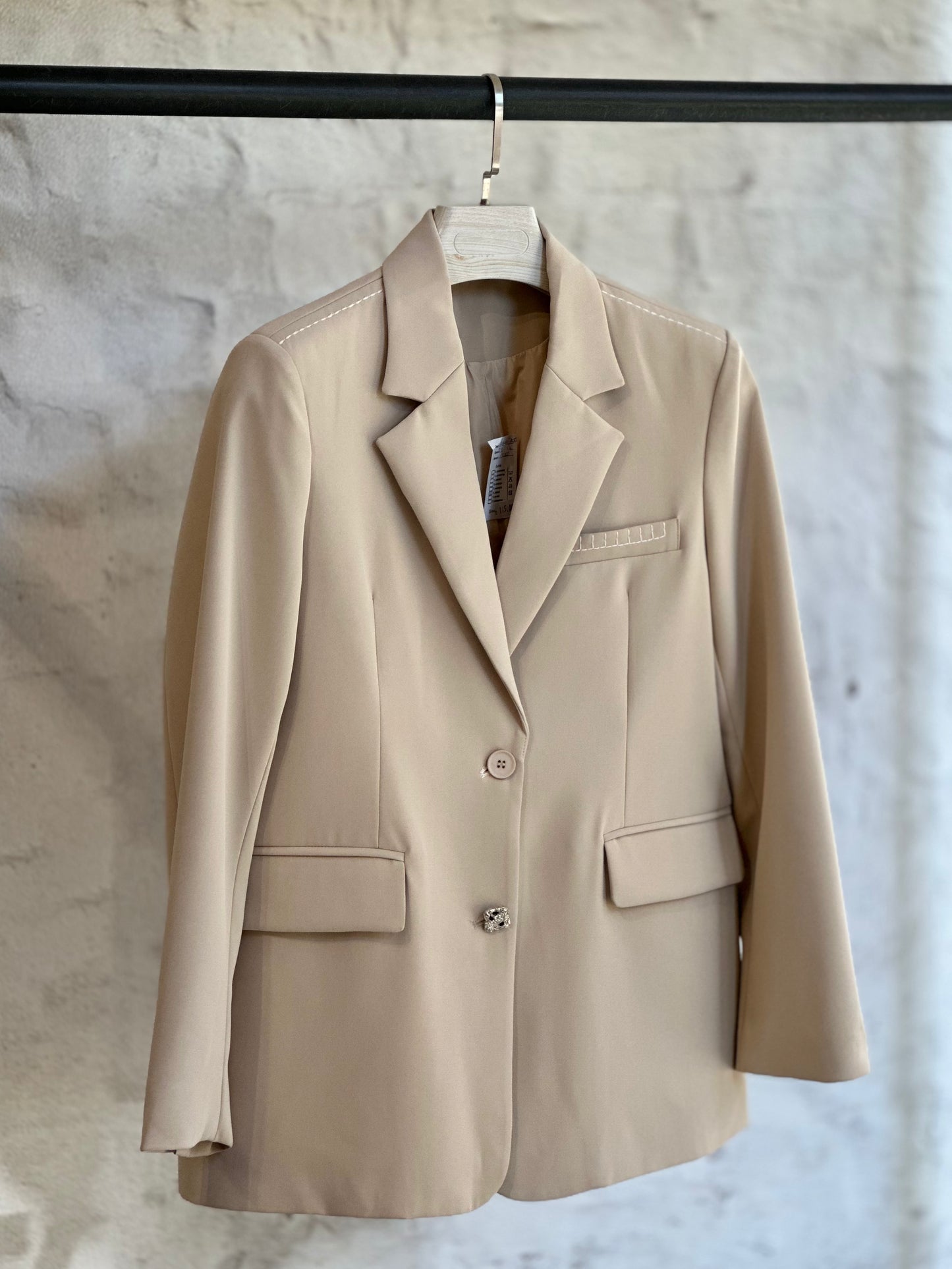 Дамско спортно-елегантно сако