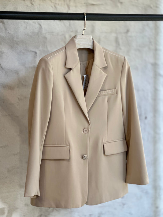 Дамско спортно-елегантно сако