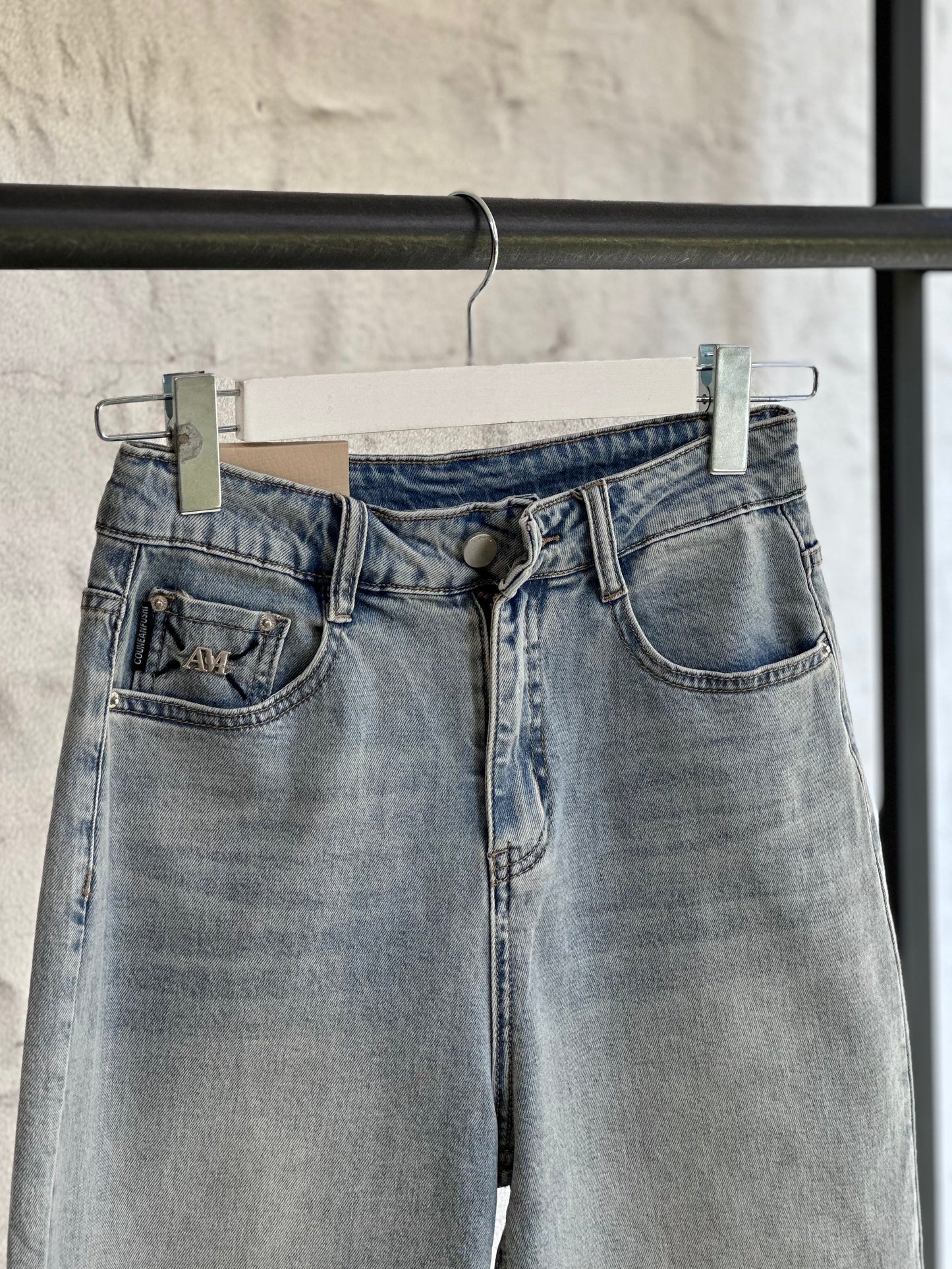 Дамски дънки до коляно