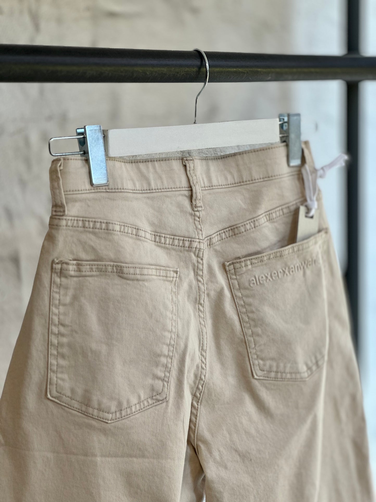 Дамски дънки до коляно