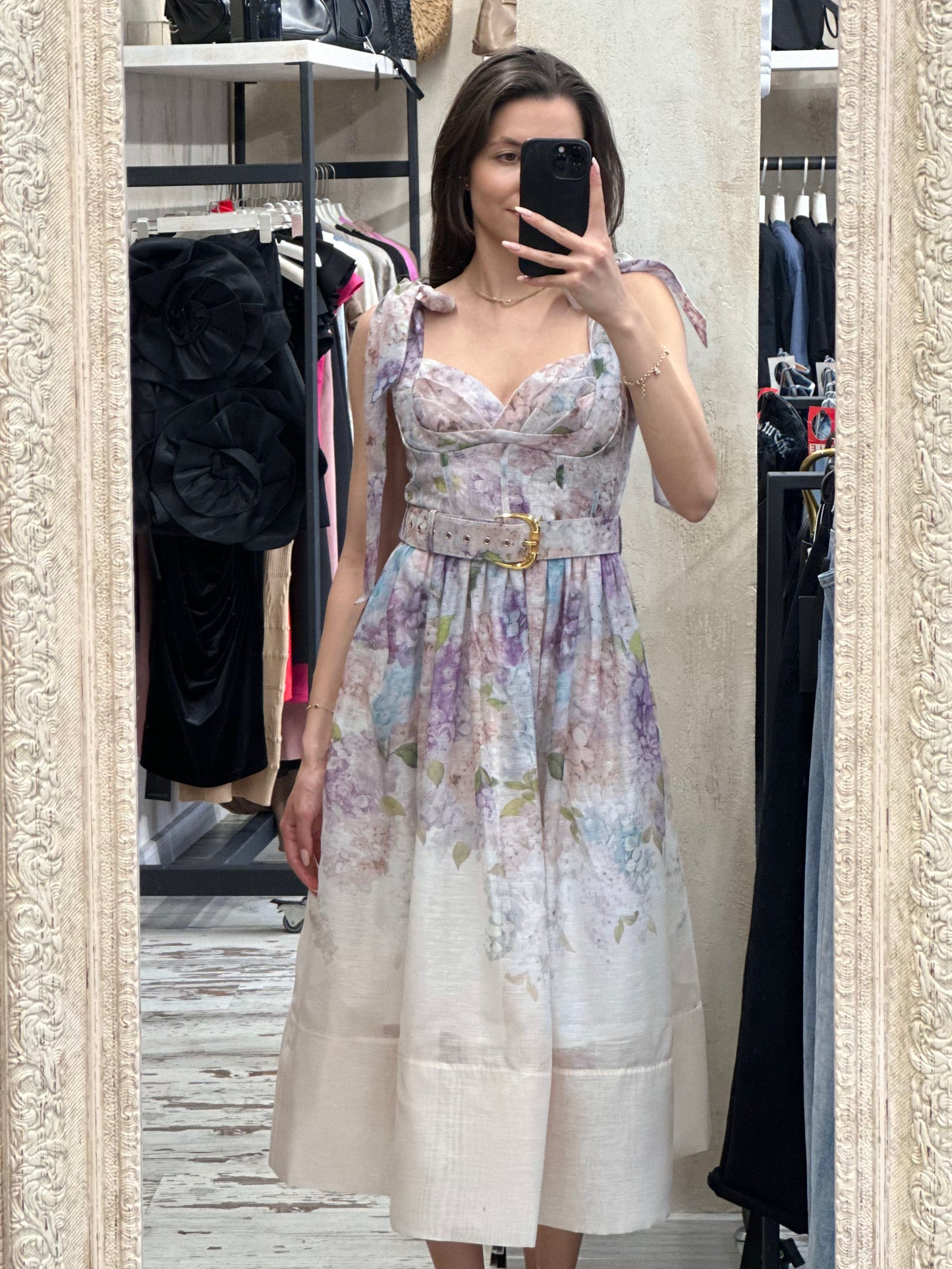 Дамска рокля