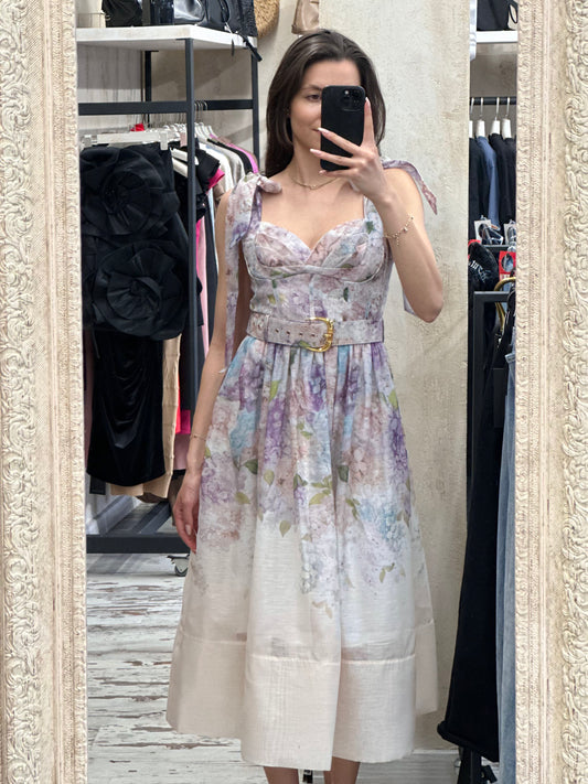 Дамска рокля