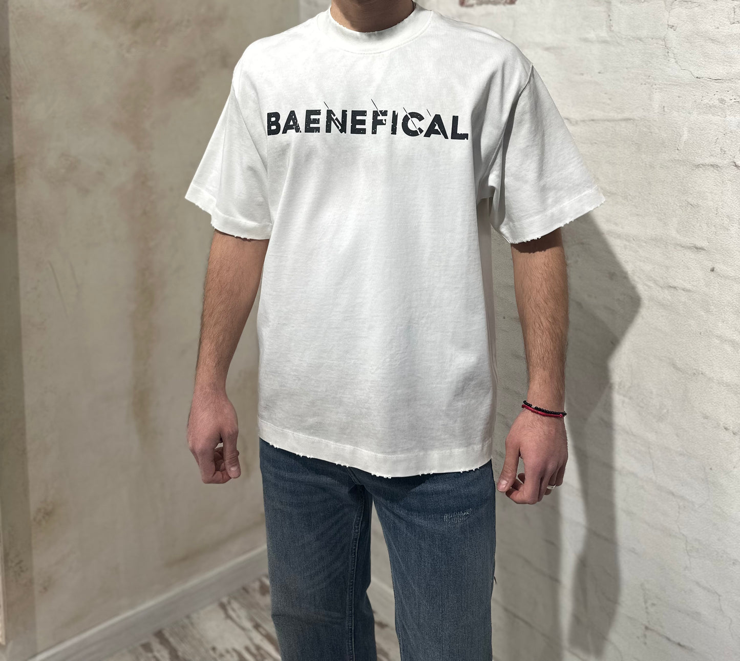 Мъжка тениска Beneficial