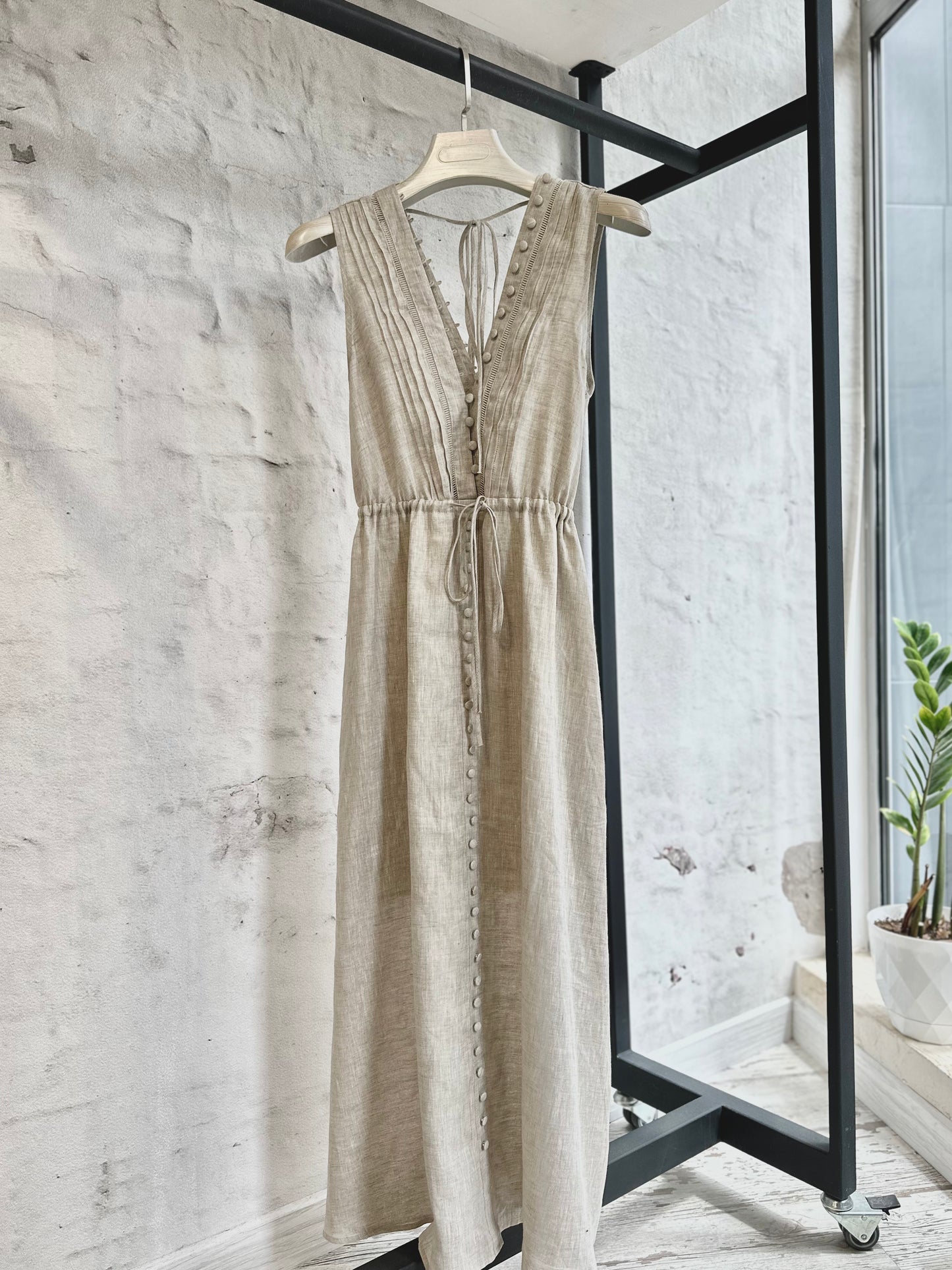 Дамска ленена рокля в бяло