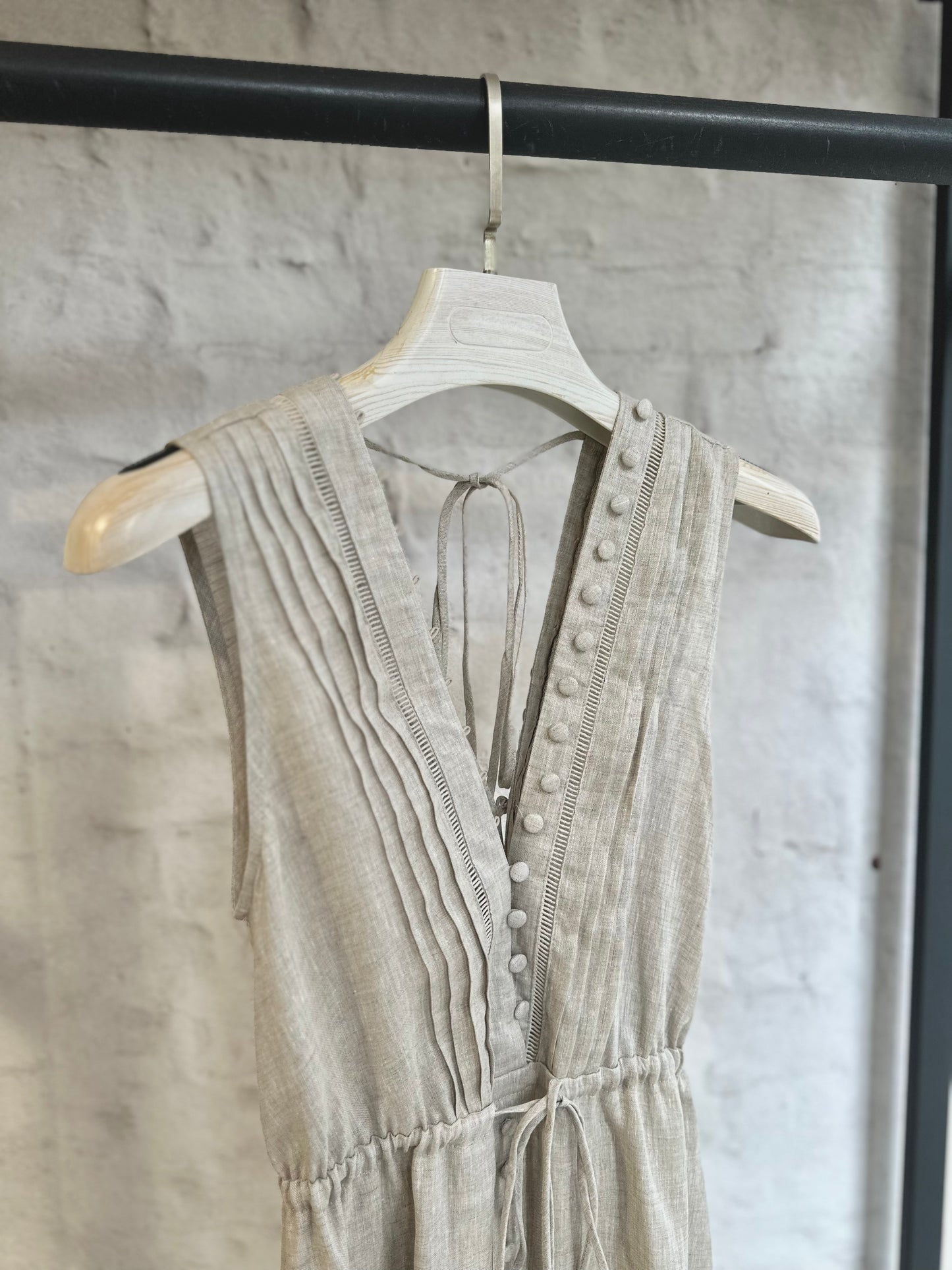 Дамска ленена рокля в кремав цвят