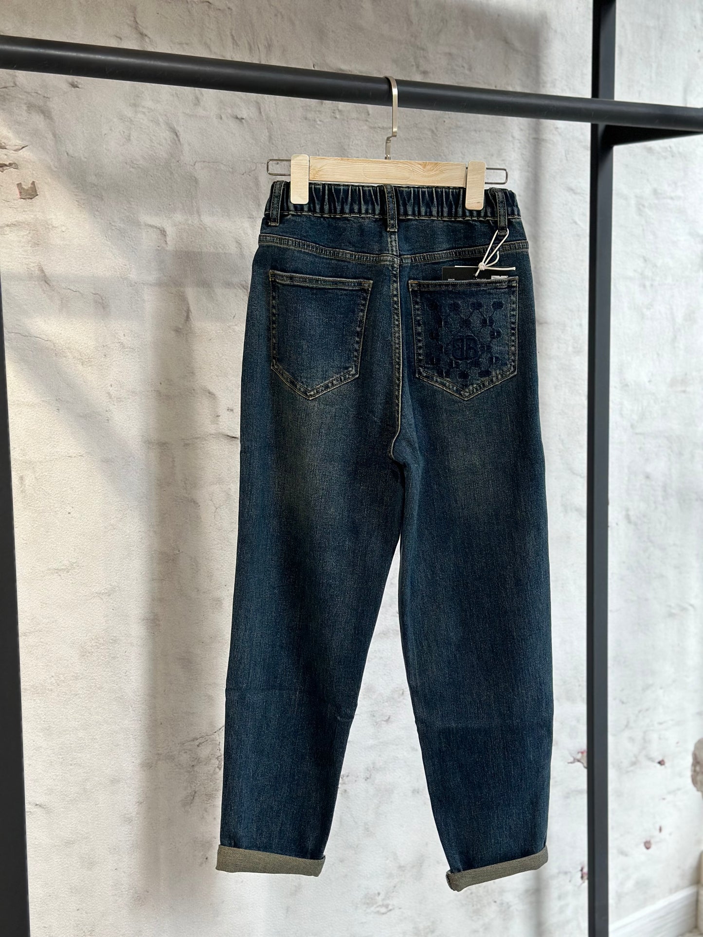 Дамски дънки с висока талия