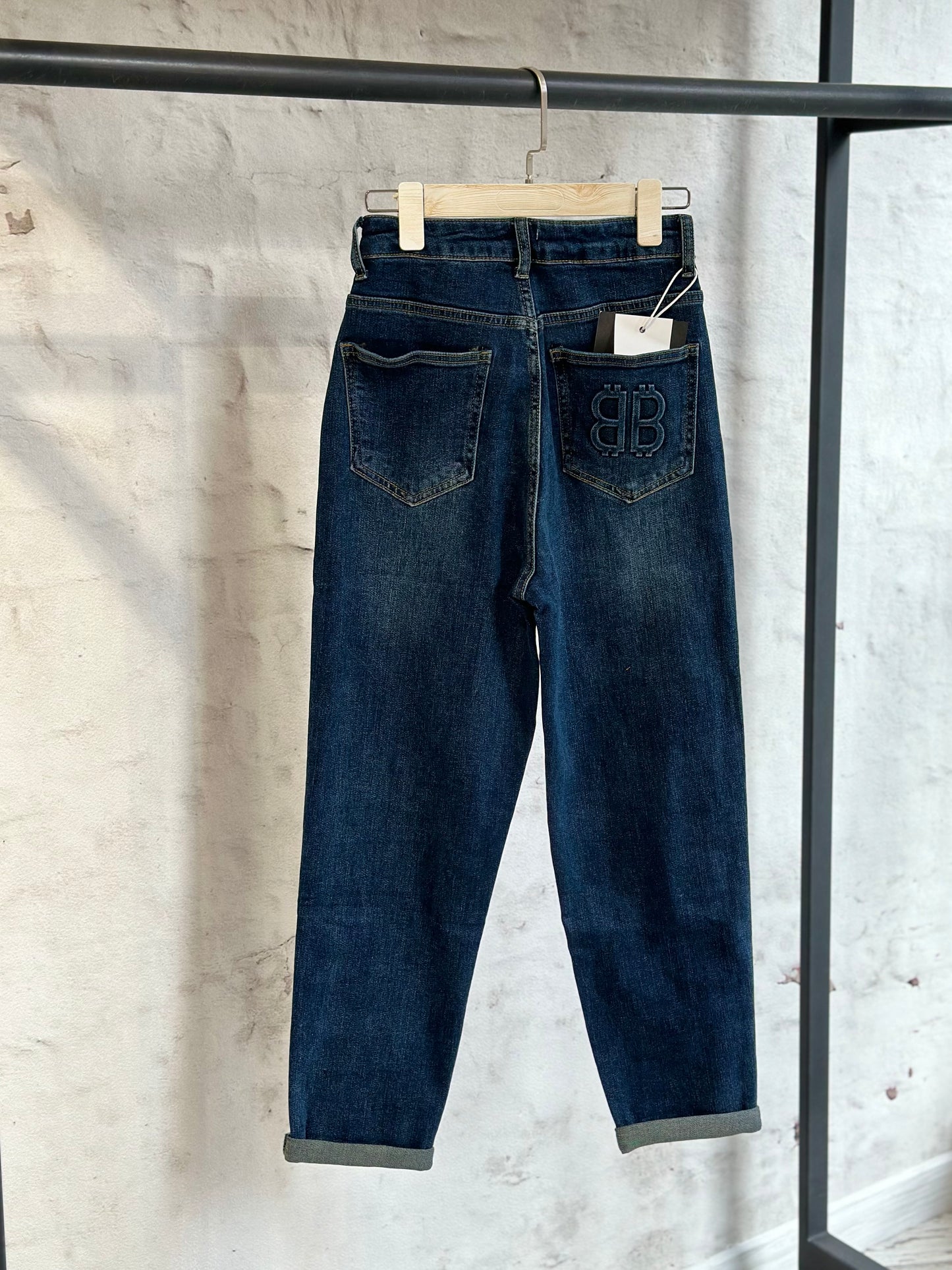 Дамски дънки с висока талия