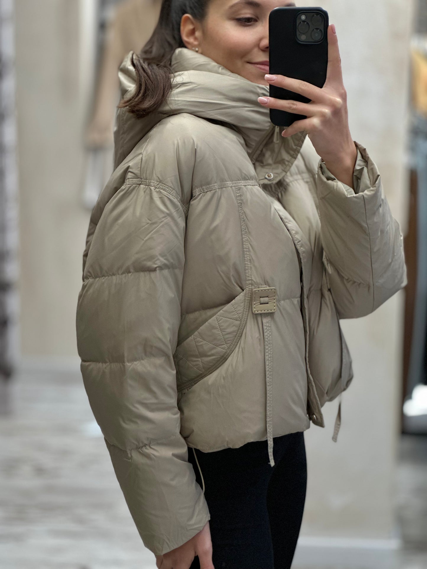 Дамско яке с гъши пух и качулка