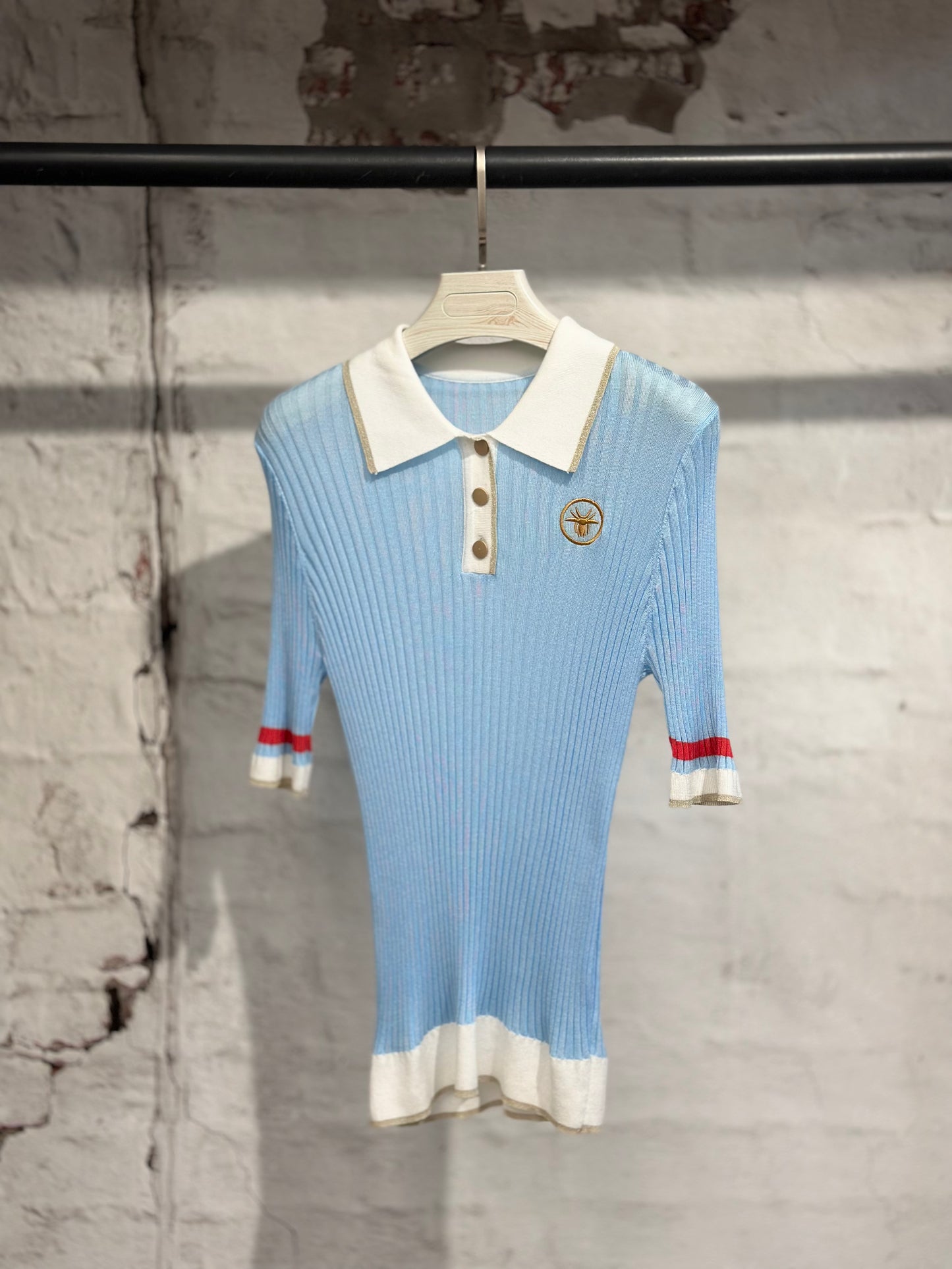 Дамска блуза тънко плетиво с якичка-синя