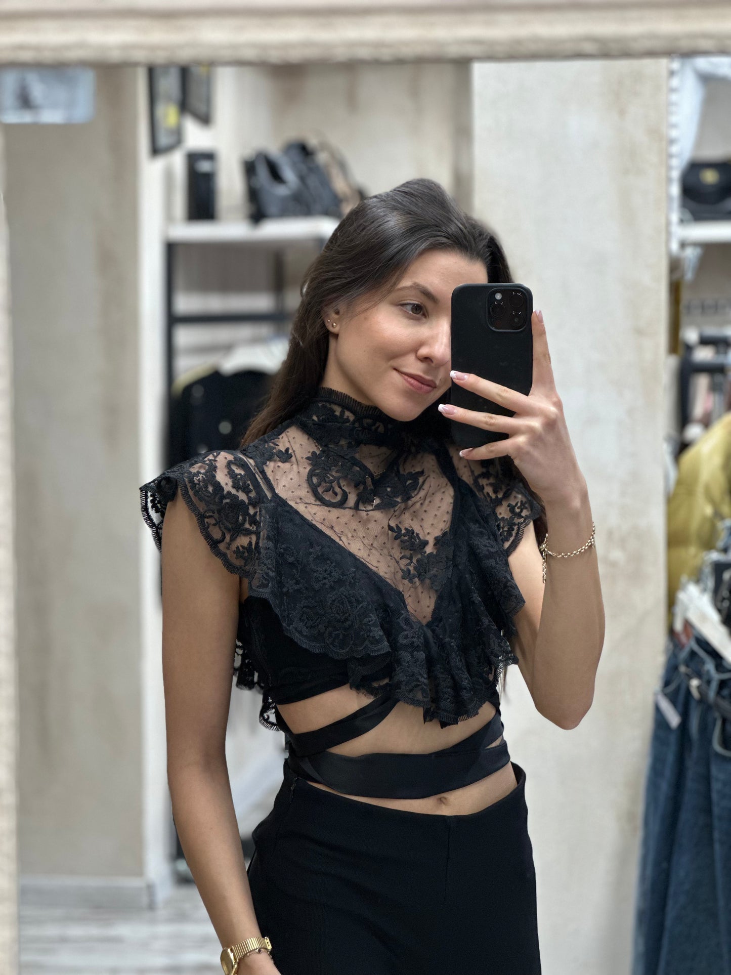 Дамско дантелено бюстие