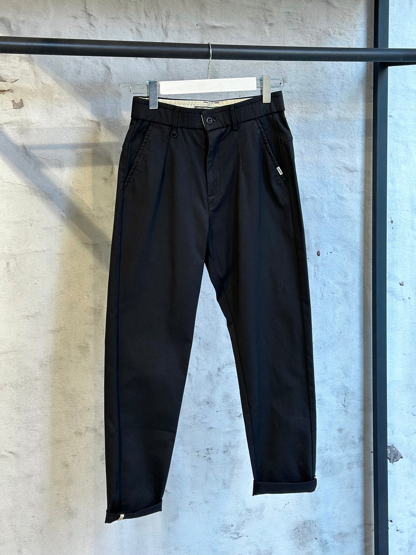 Мъжки панталон-сив