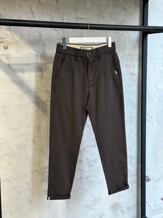 Мъжки панталон-сив