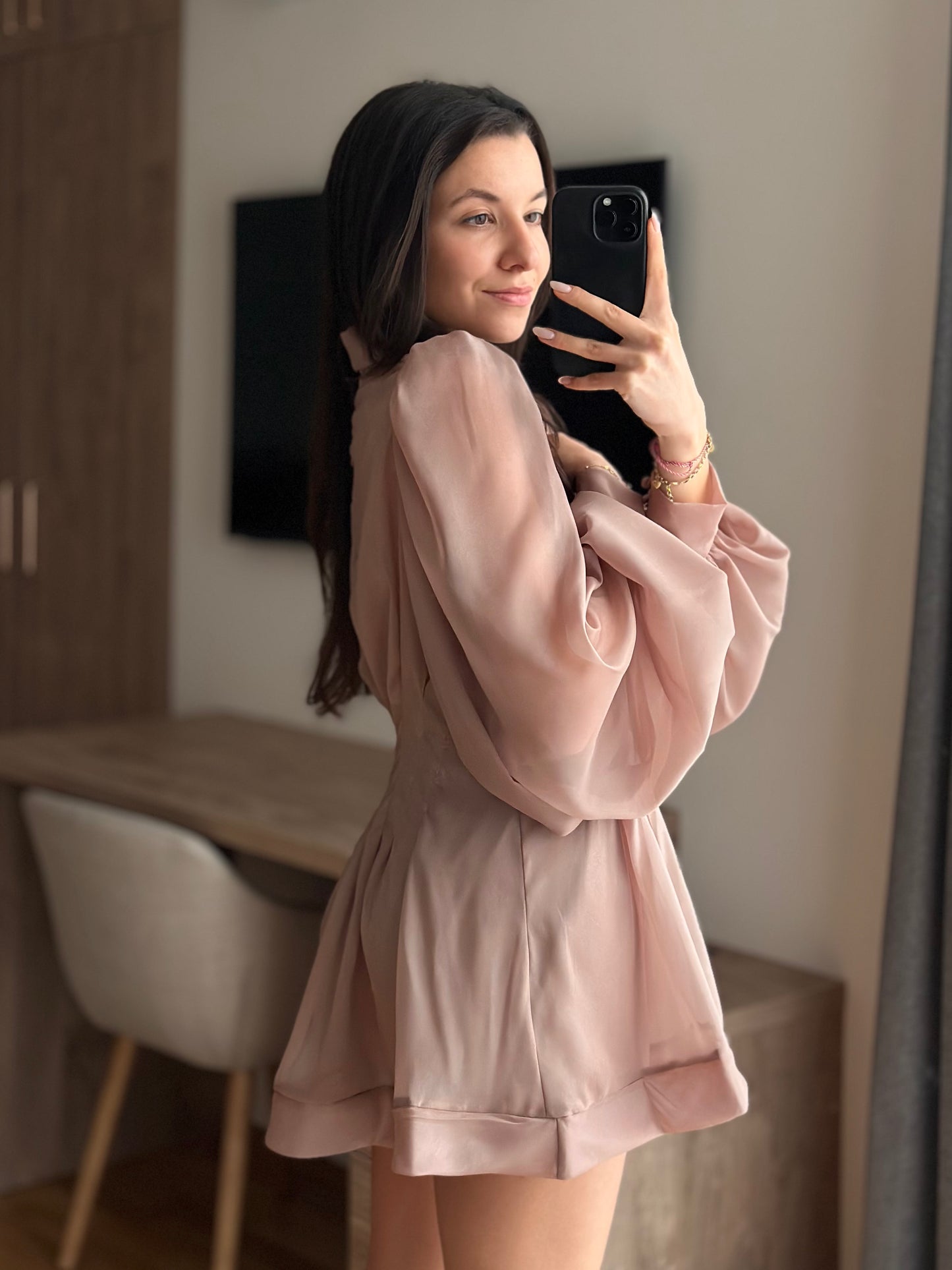 Дамска рокля Blush Elegance