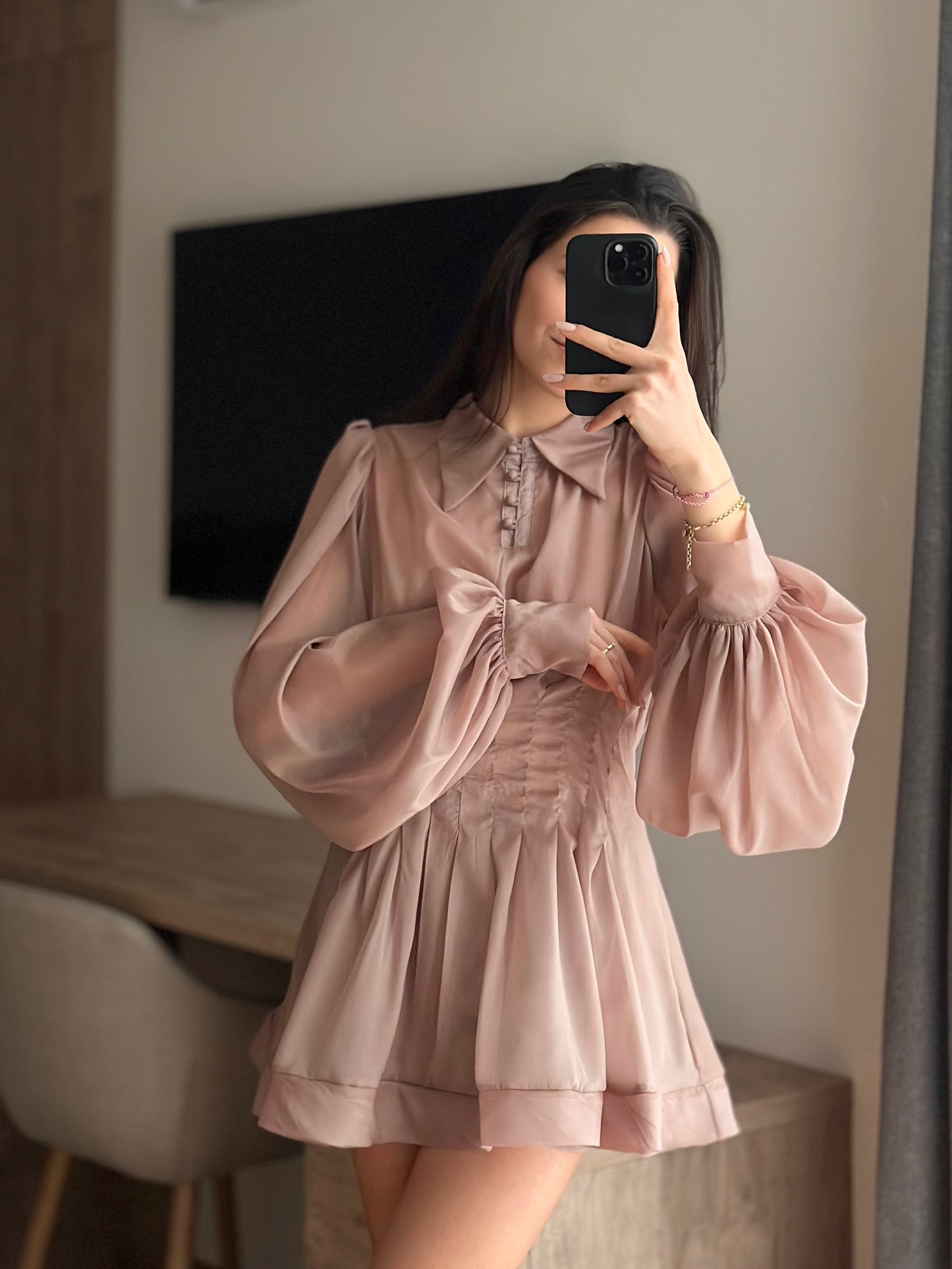 Дамска рокля Blush Elegance