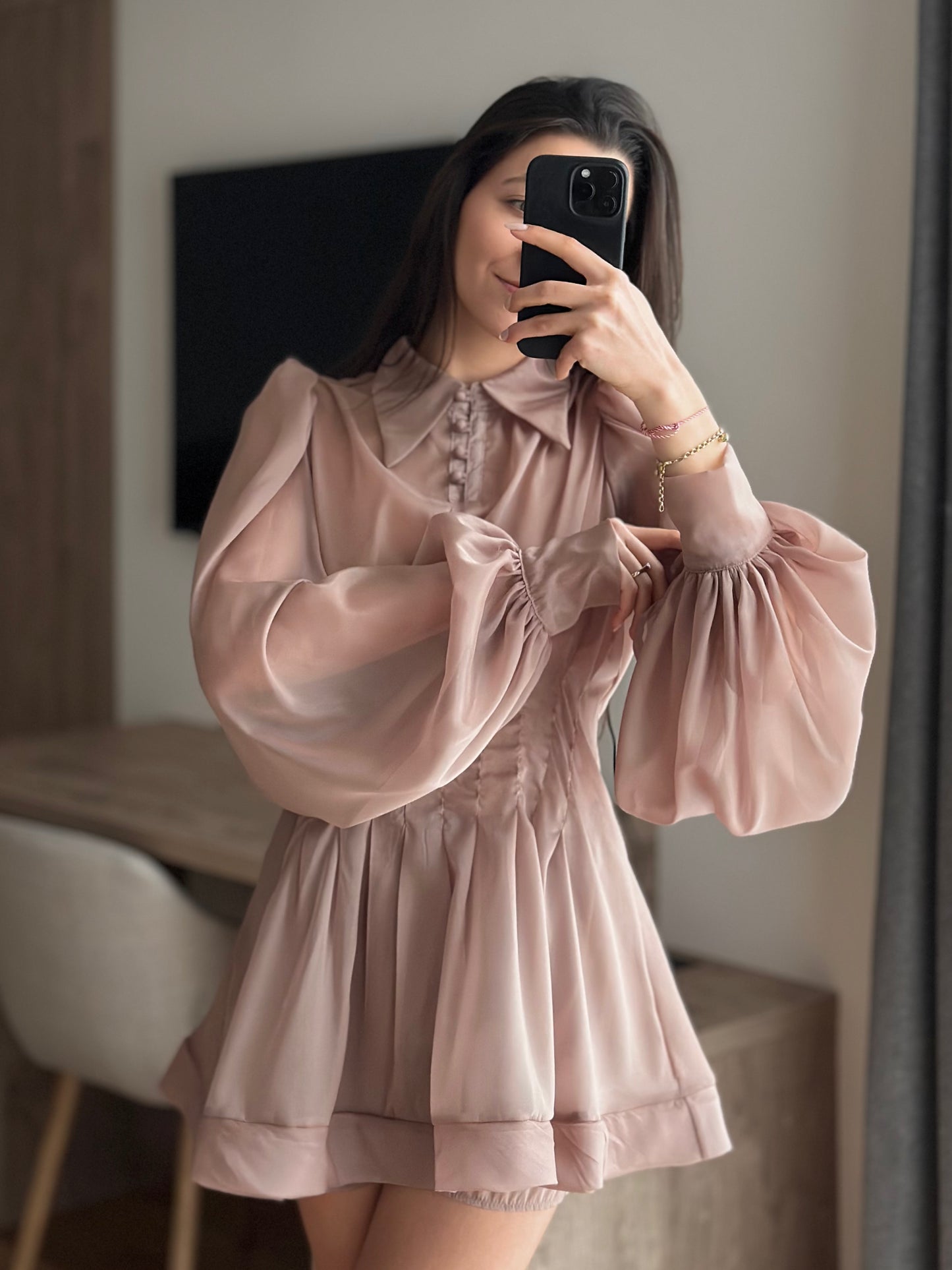 Дамска рокля Blush Elegance