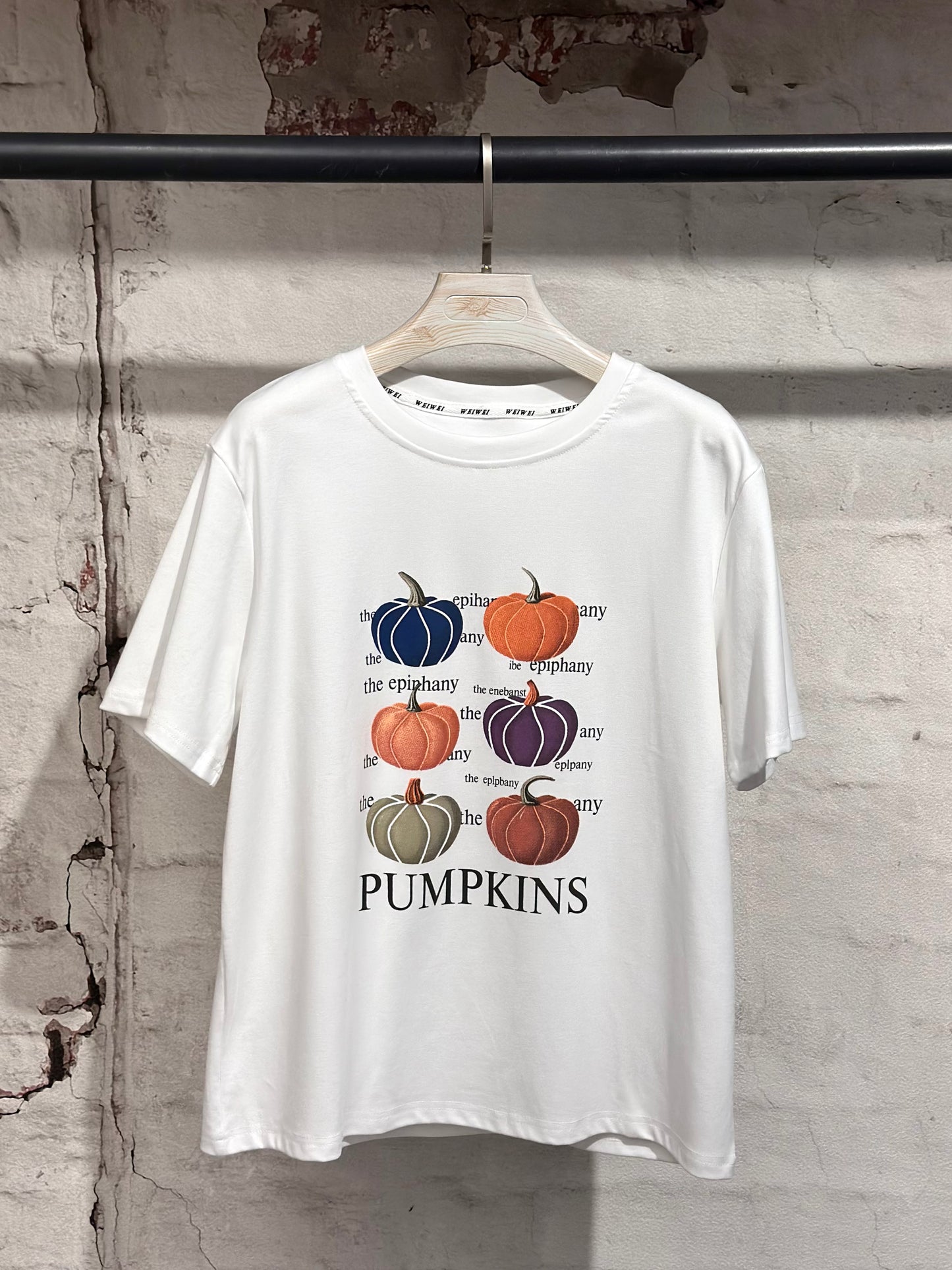 Дамска тениска Pumpkins- бяла