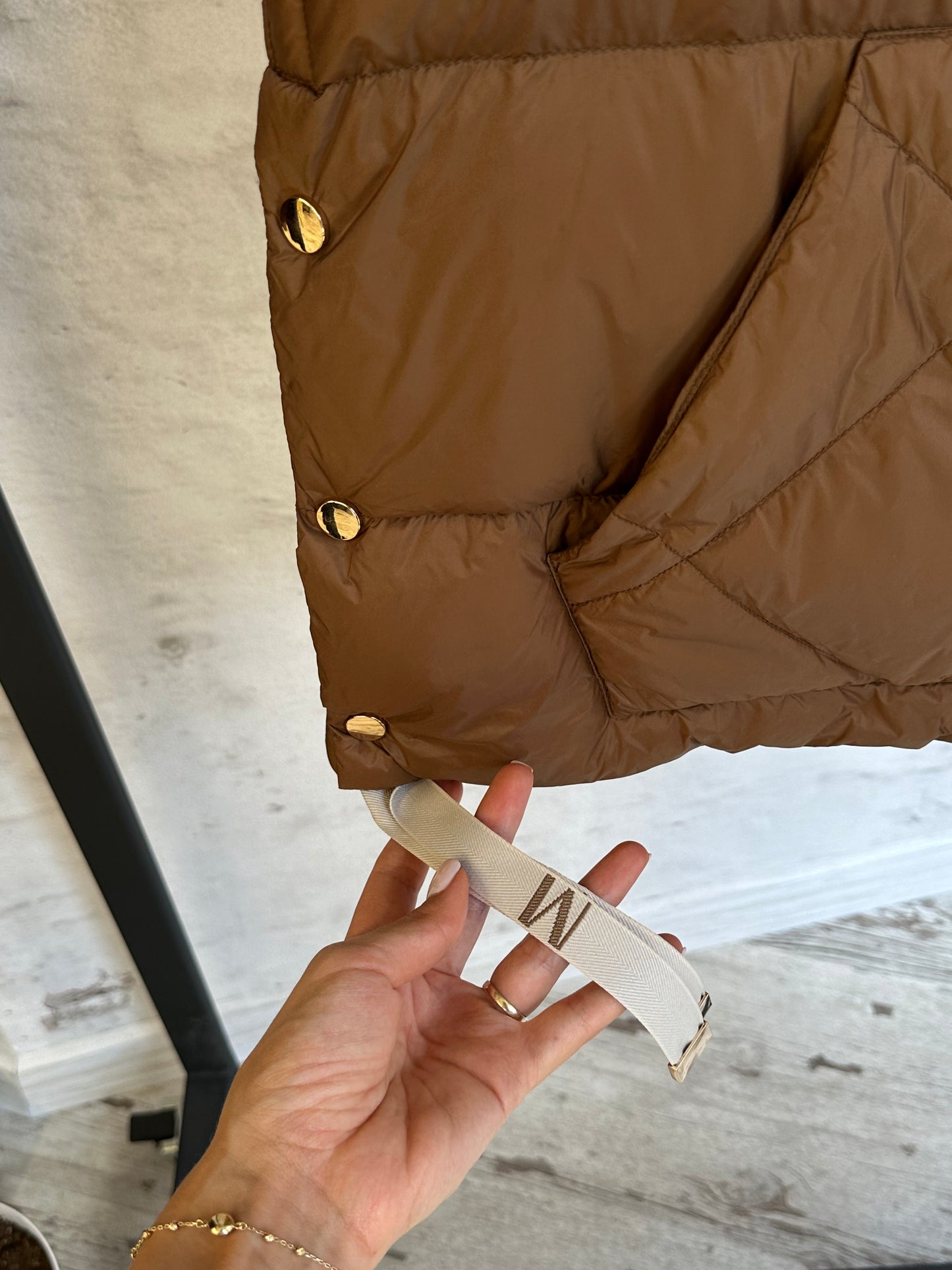 Дамски елек- къс, кафяв