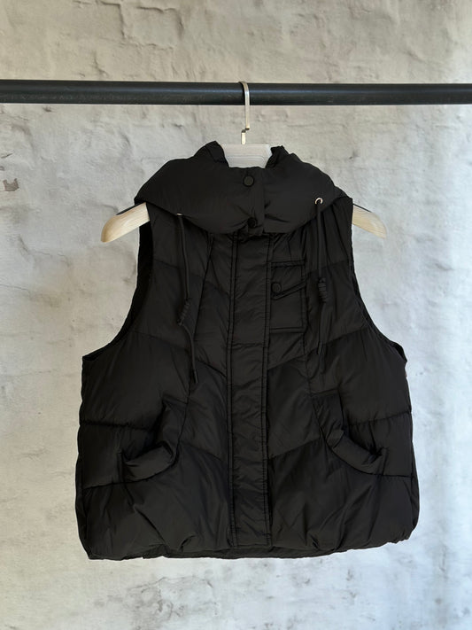 Дамски елек- къс,черен