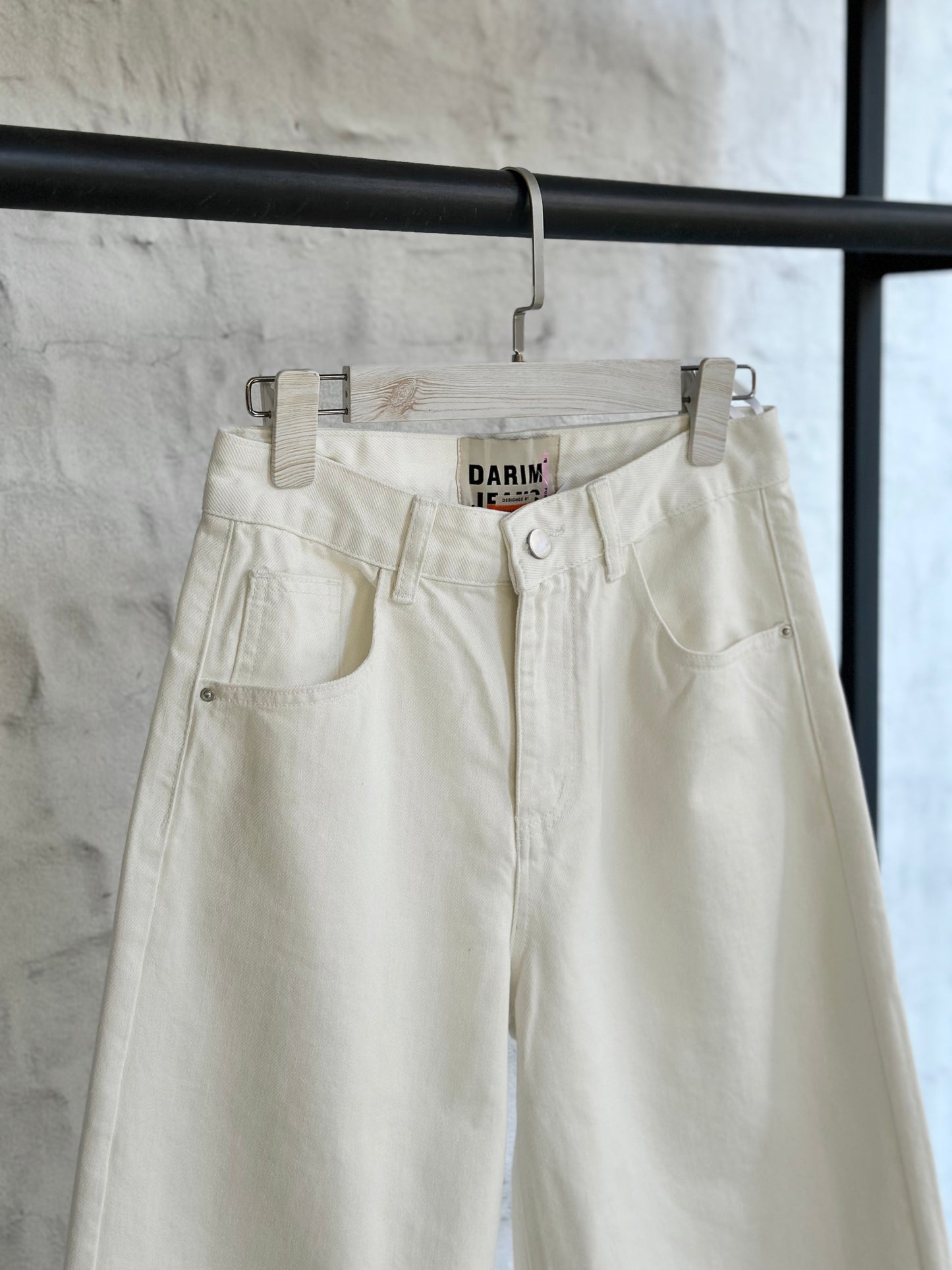 Дамски дънки до коляно