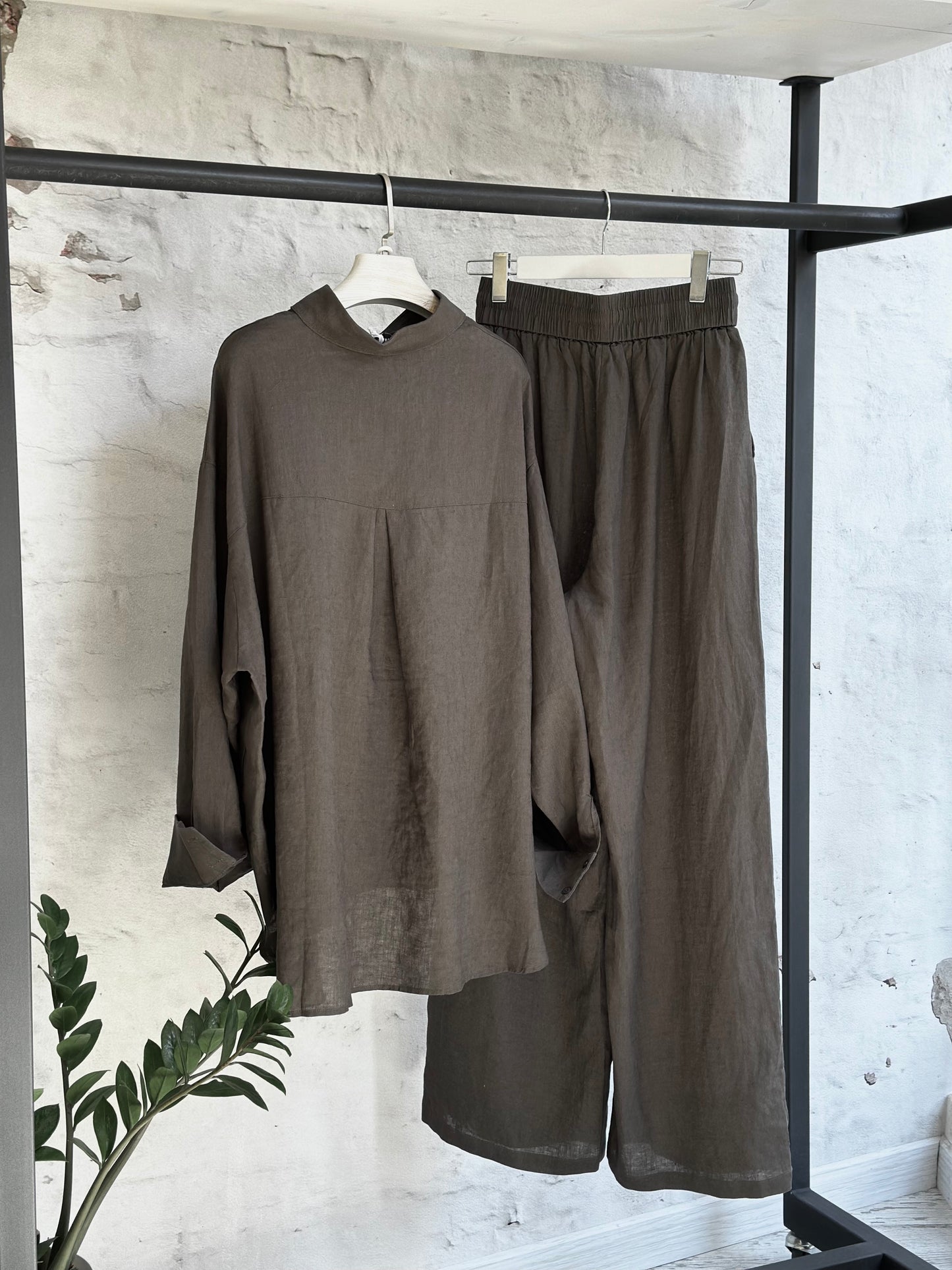 Дамски ленен комплект