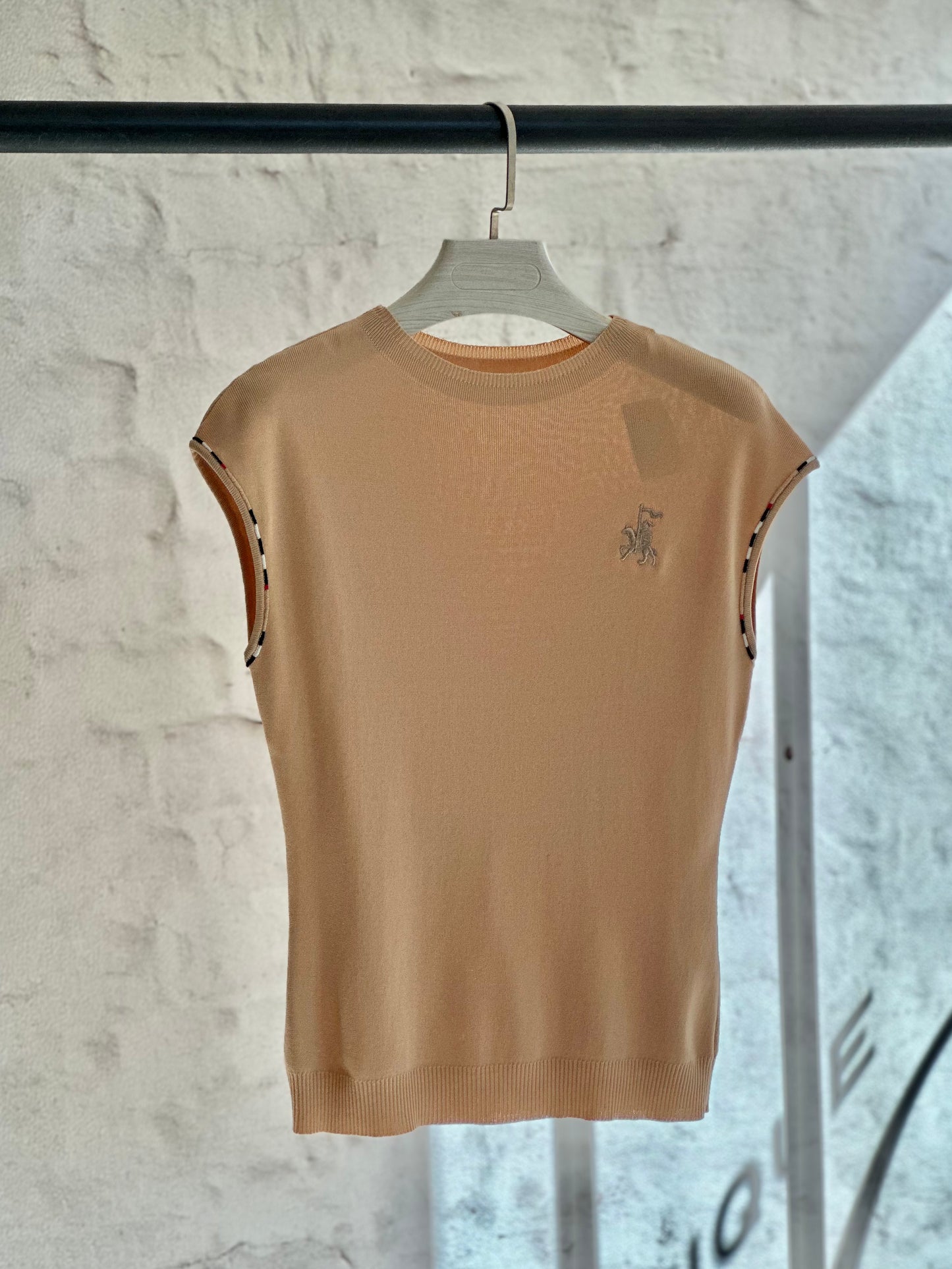 Дамско плетено елече- кафяво