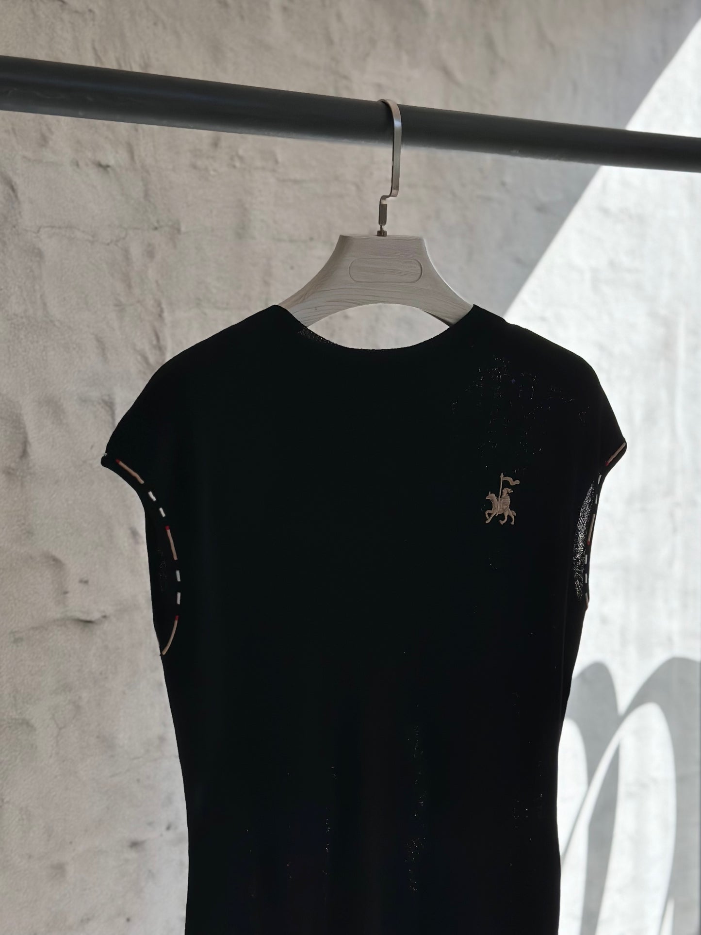 Дамско плетено елече- черно