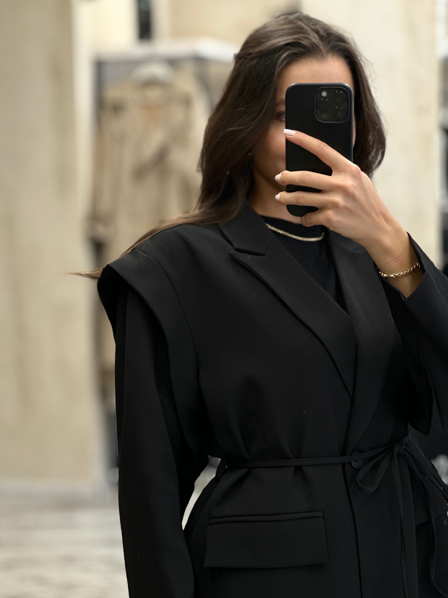 Дамско спортно-елегантно сако с връзки- черно