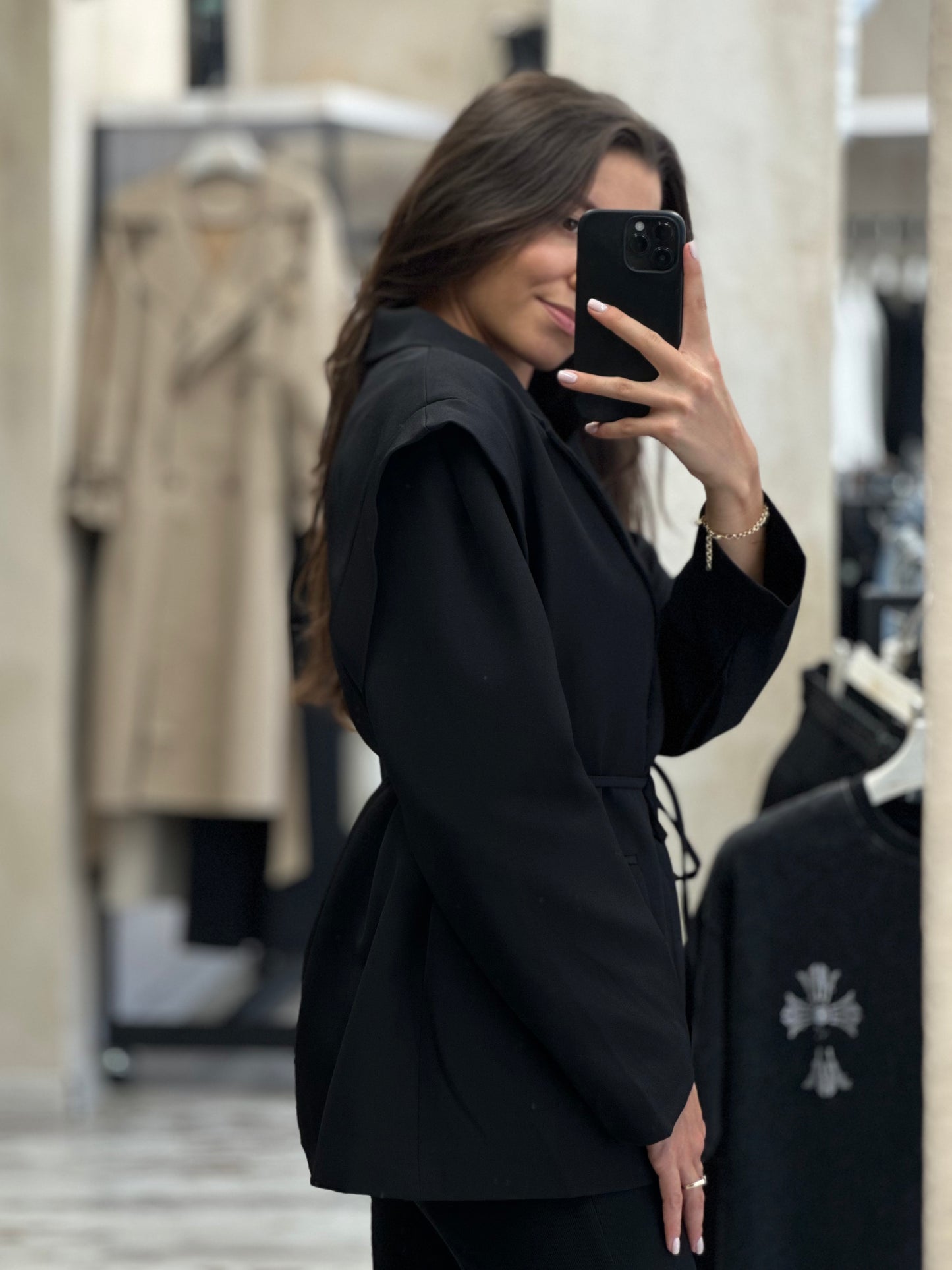 Дамско спортно-елегантно сако с връзки- черно