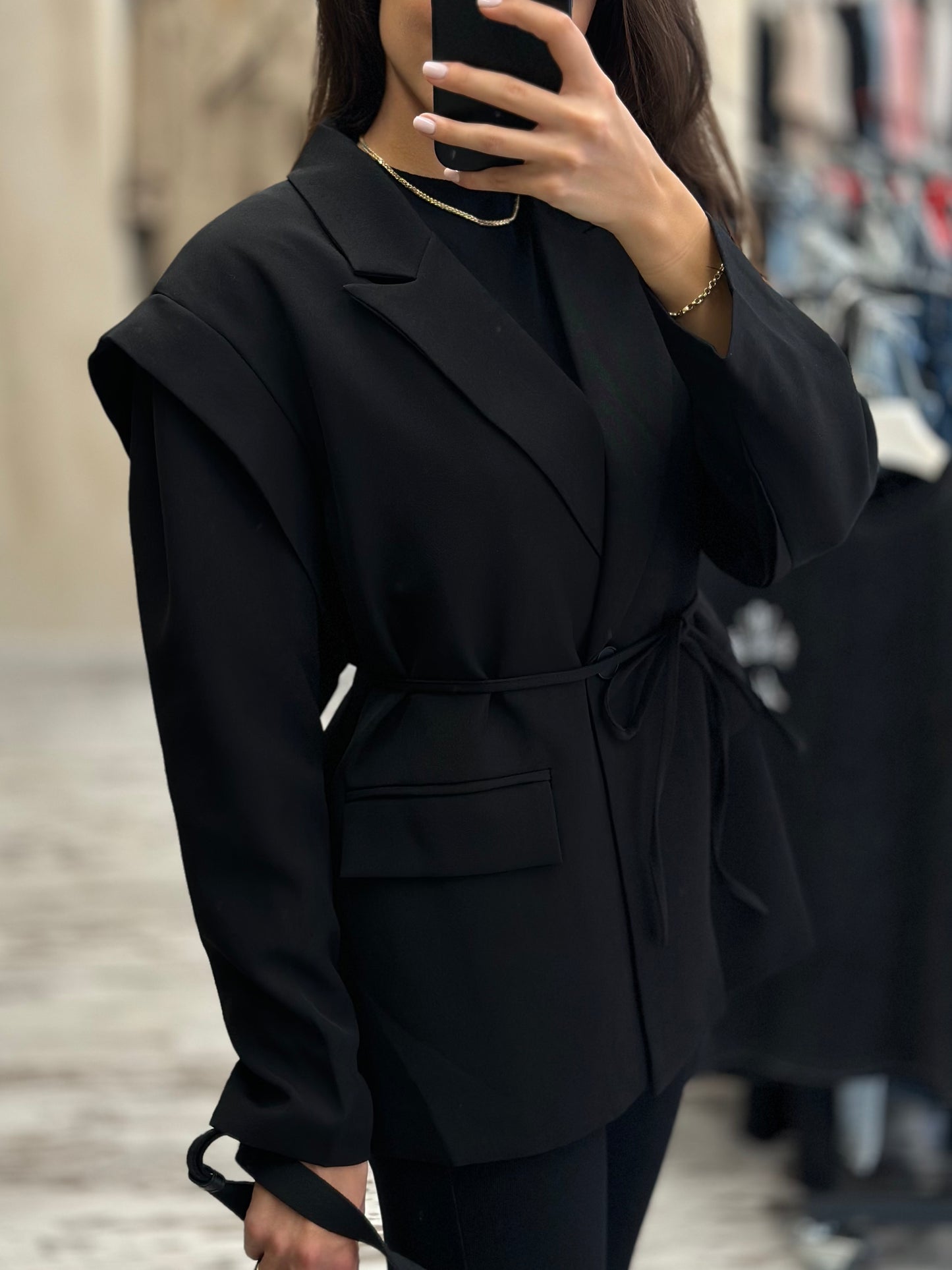 Дамско спортно-елегантно сако с връзки- черно